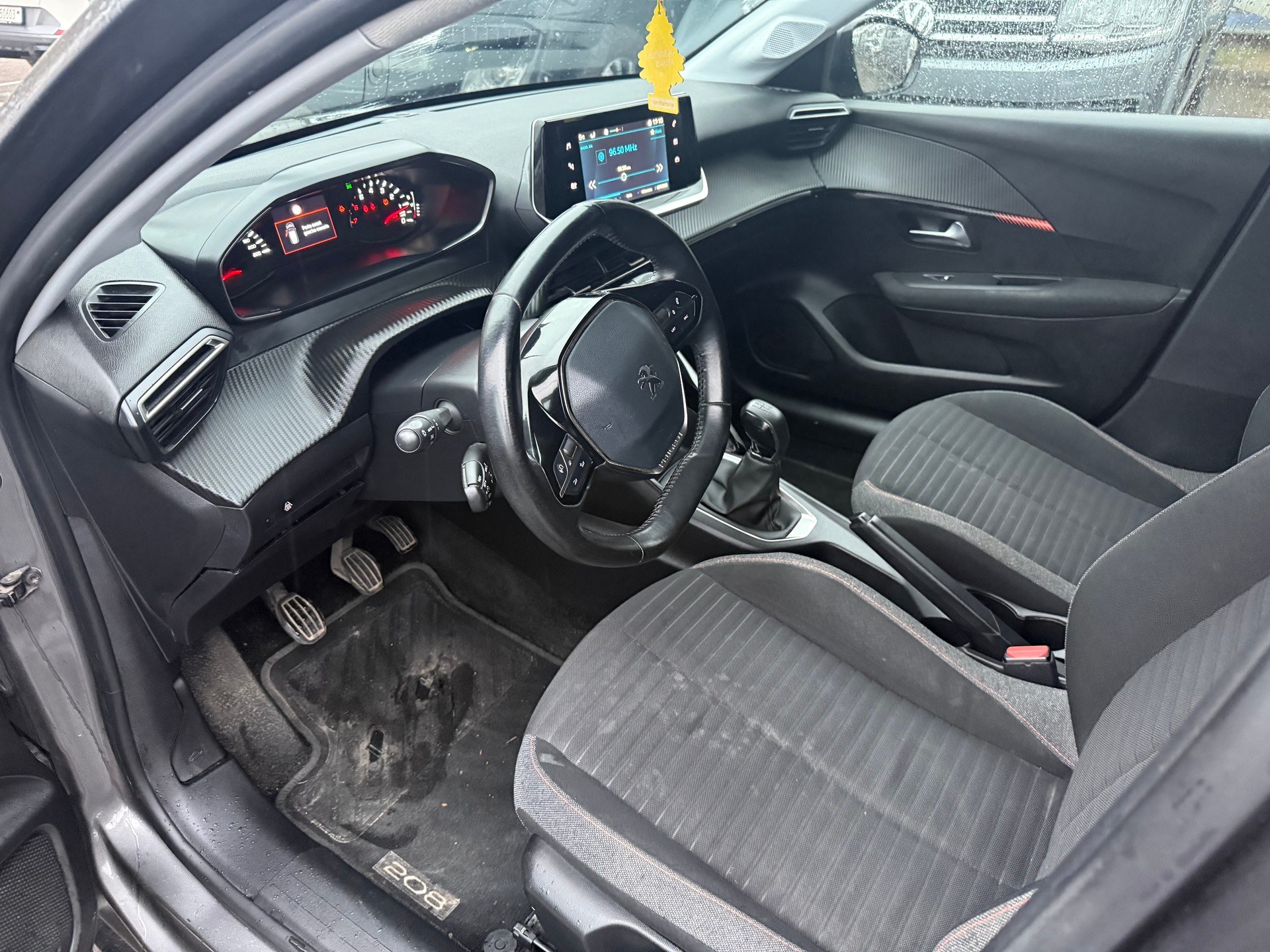 PEUGEOT 208 1.2 PureTech Active-image-7