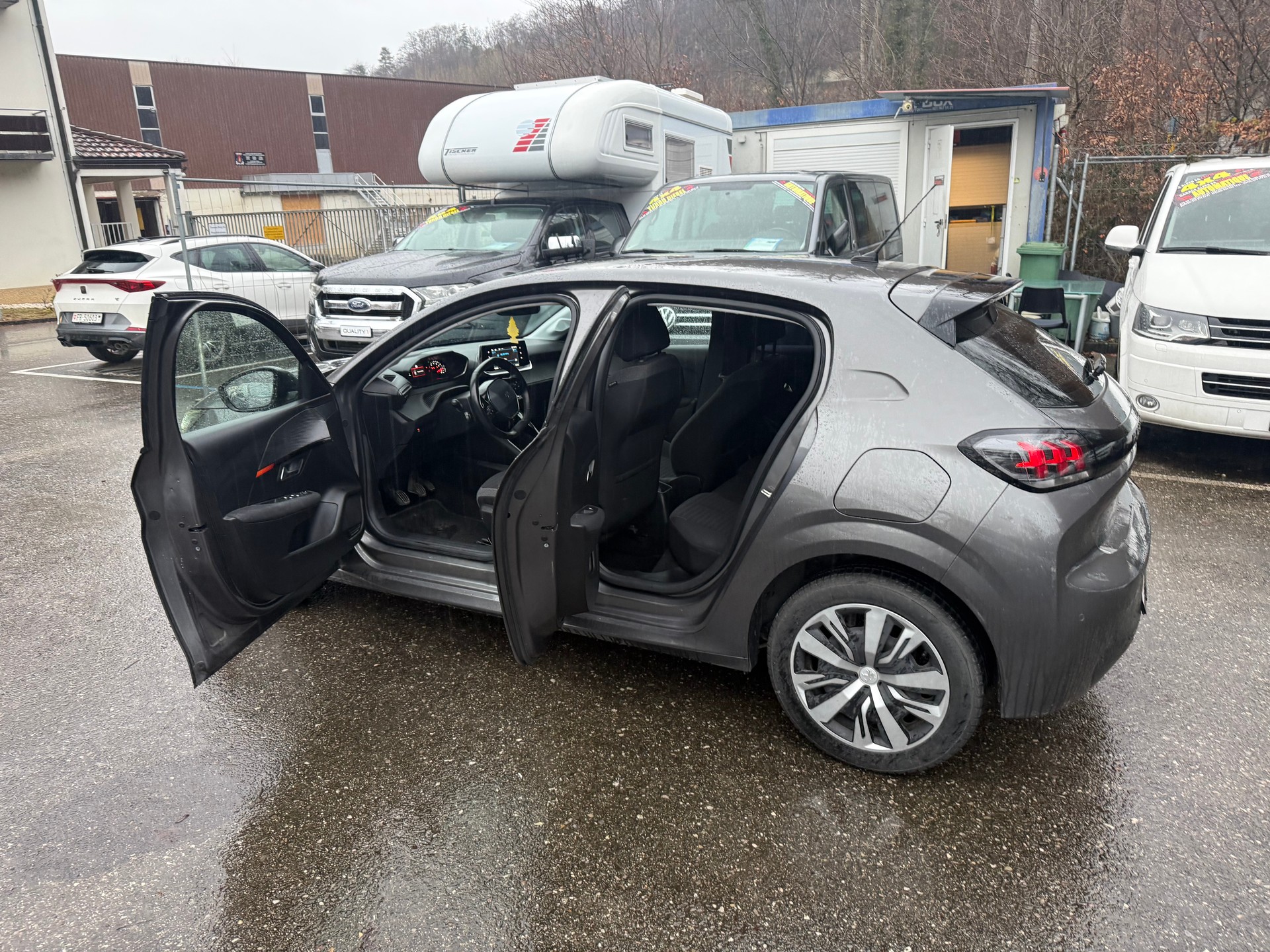 PEUGEOT 208 1.2 PureTech Active-image-9