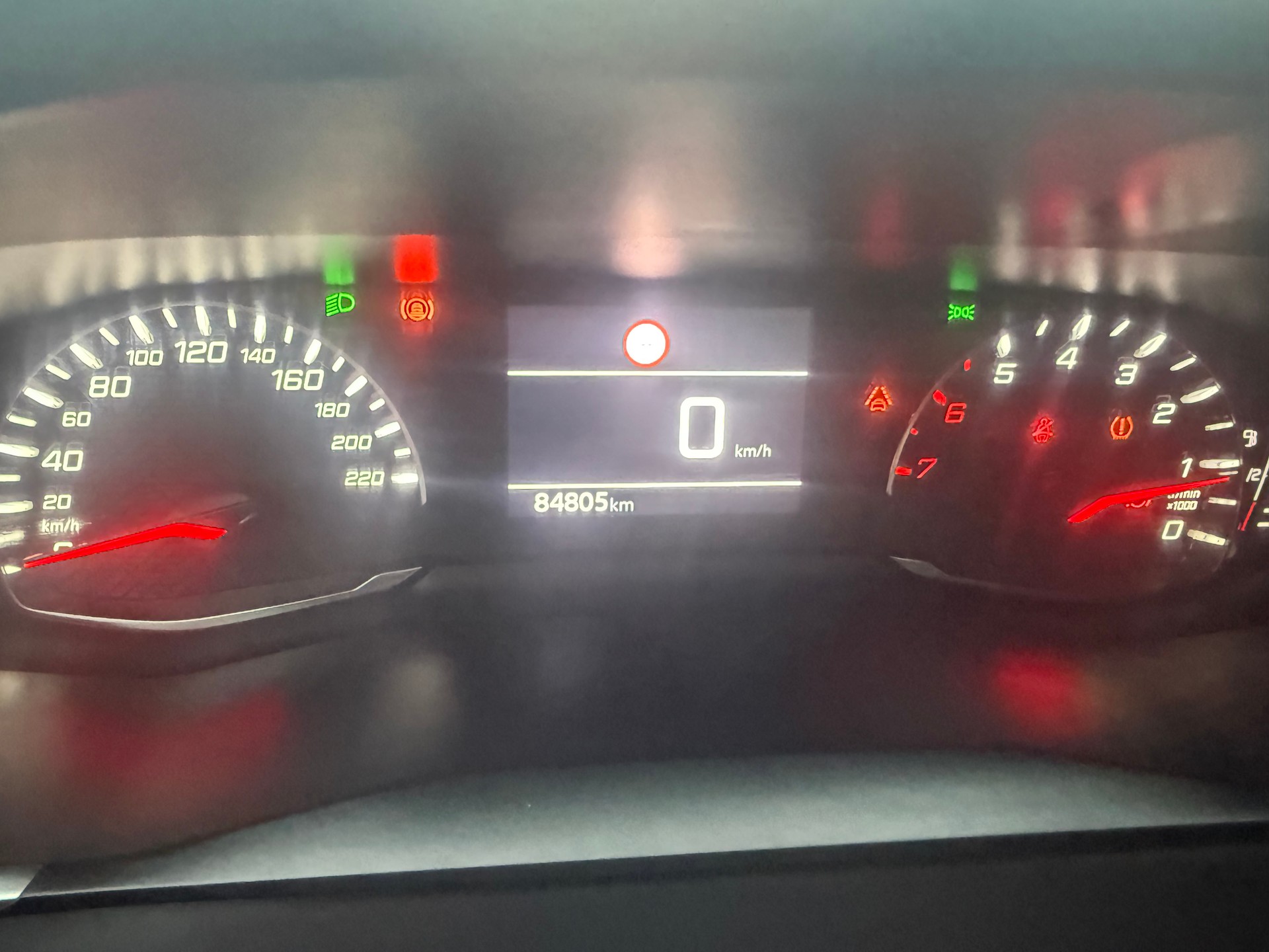 PEUGEOT 208 1.2 PureTech Active-image-26
