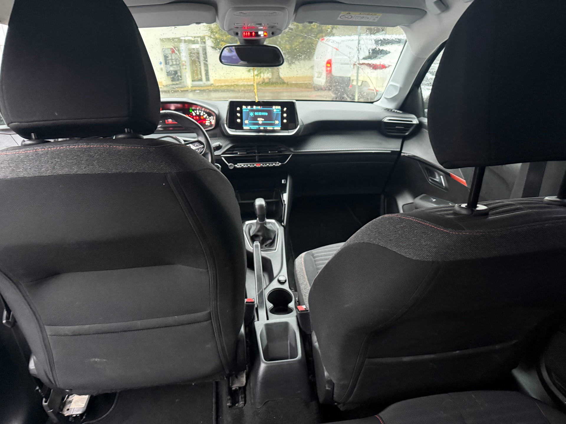 PEUGEOT 208 1.2 PureTech Active-image-13