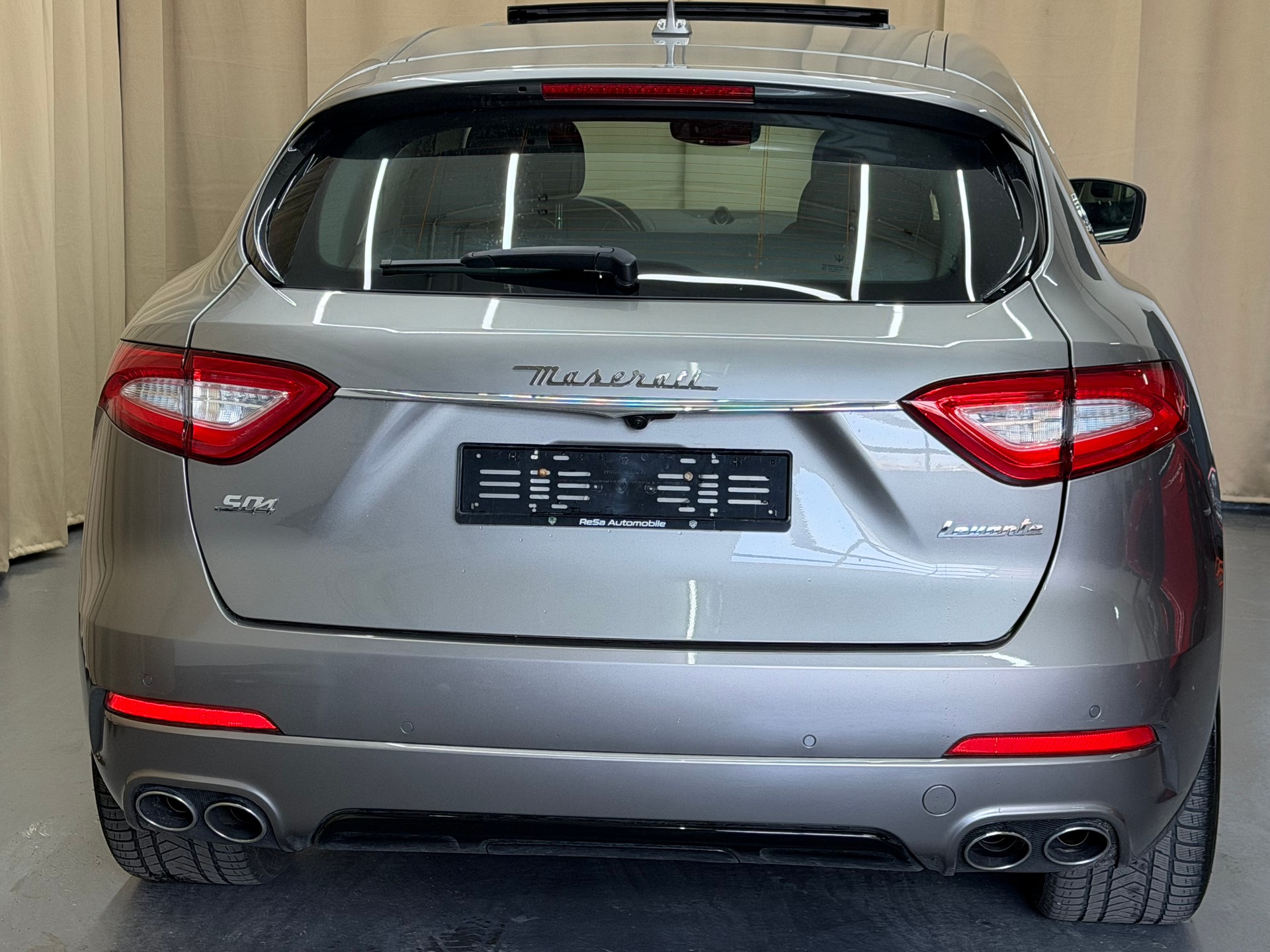 MASERATI Levante S 3.0 V6 GranLusso Automatica-image-4