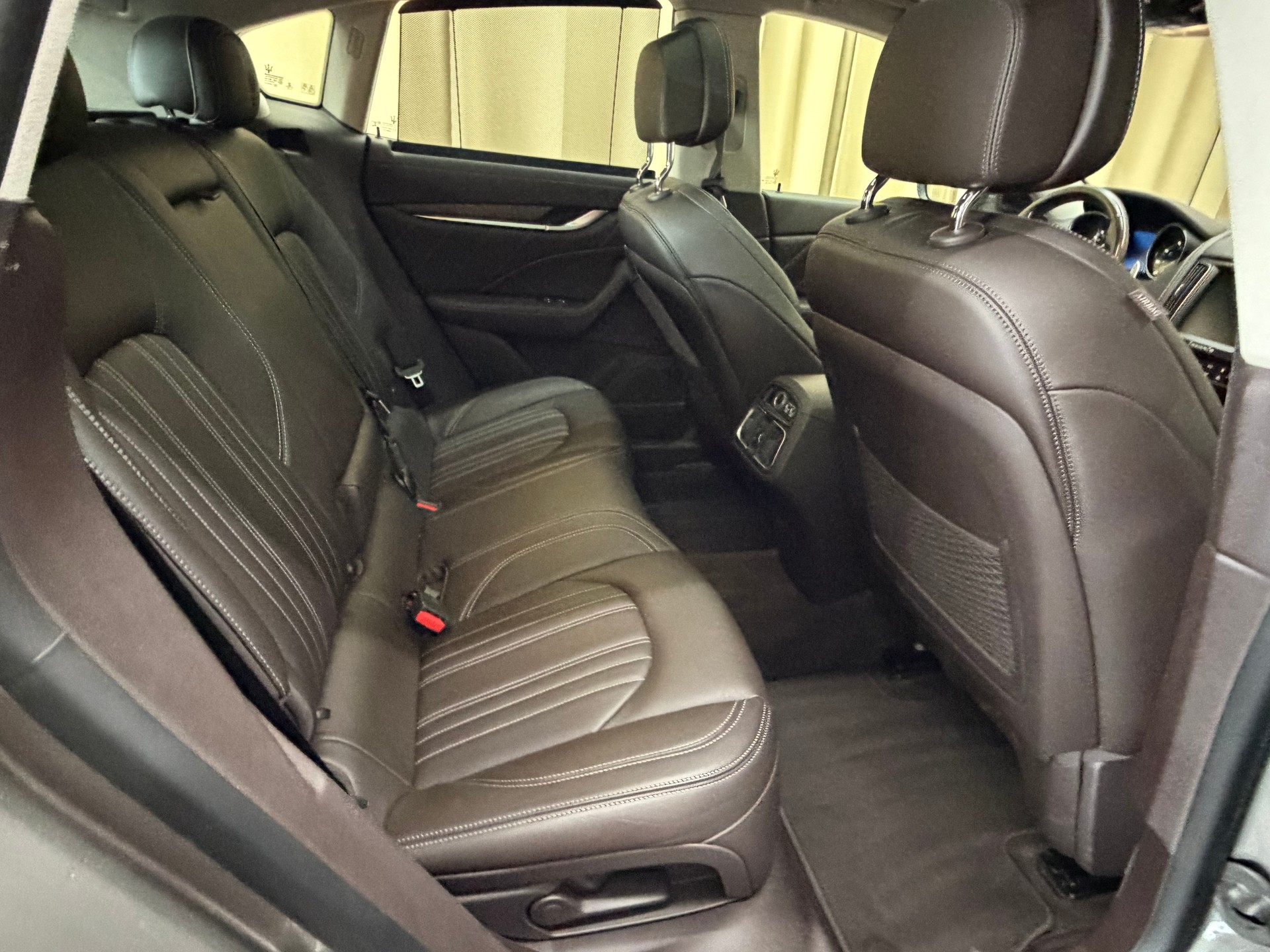 MASERATI Levante S 3.0 V6 GranLusso Automatica-image-15