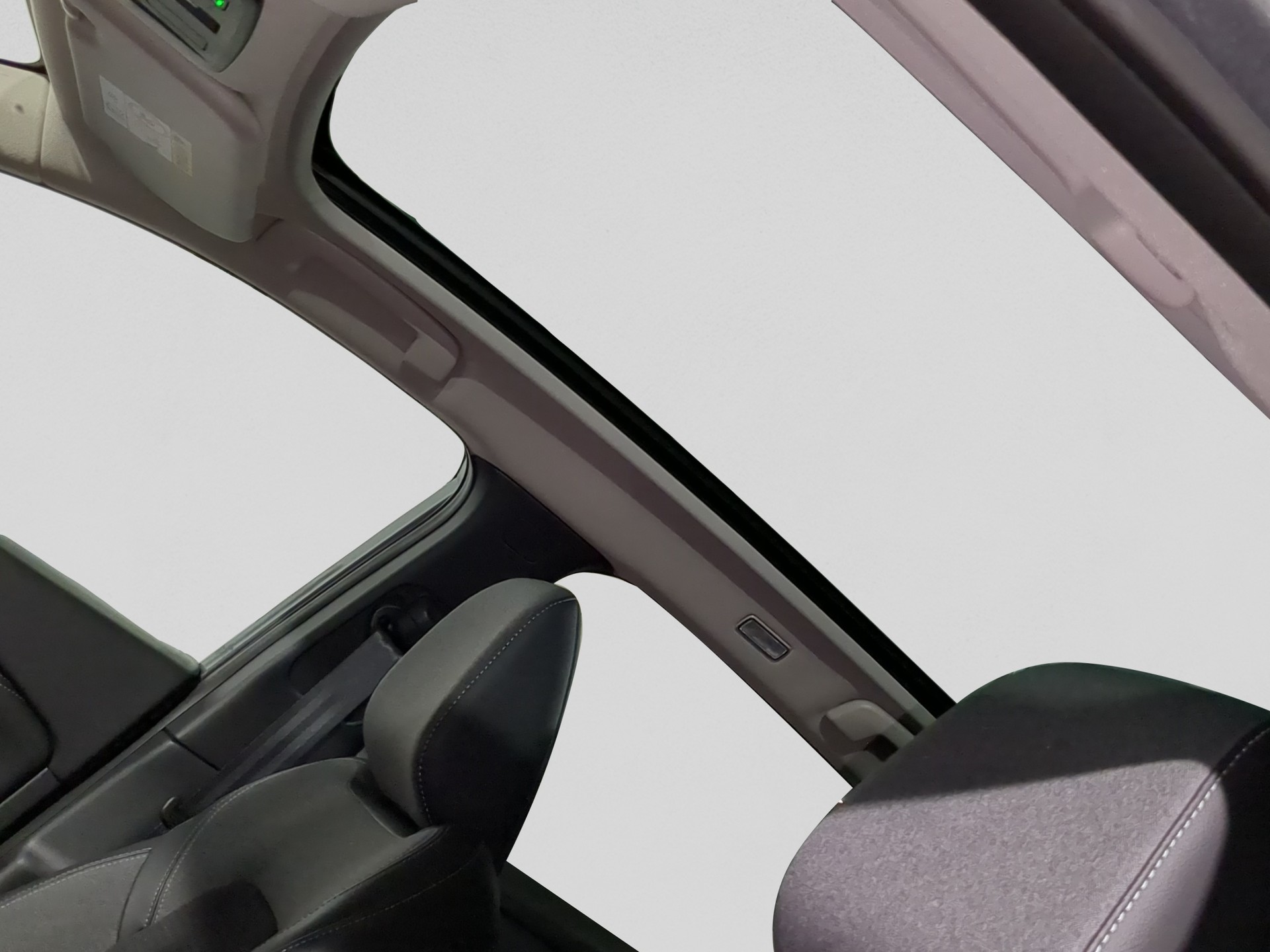 NISSAN Qashqai 1.3 DIG-T MHEV N-Connecta Xtronic-image-23