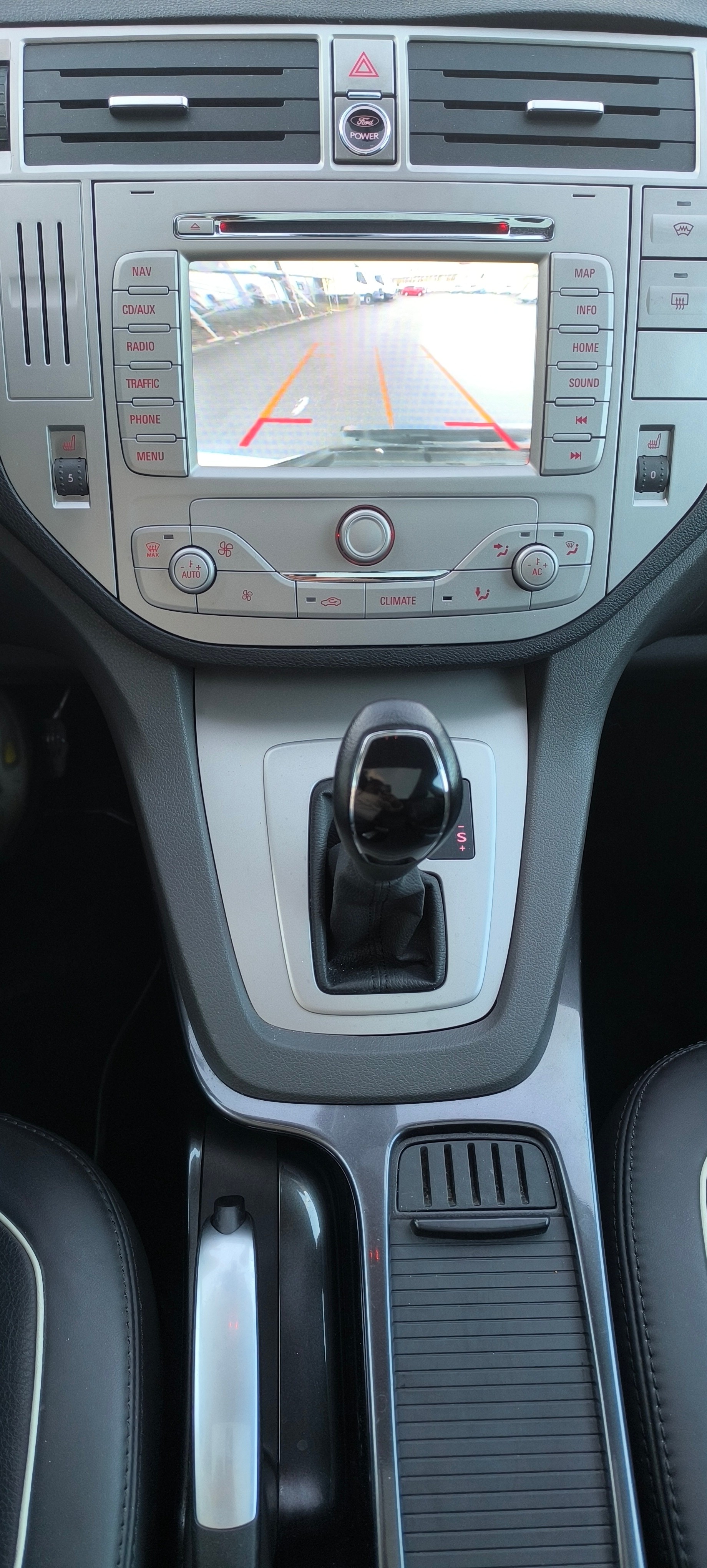 FORD Kuga 2.5 Turbo Individual Titanium 4WD Automatic-image-10