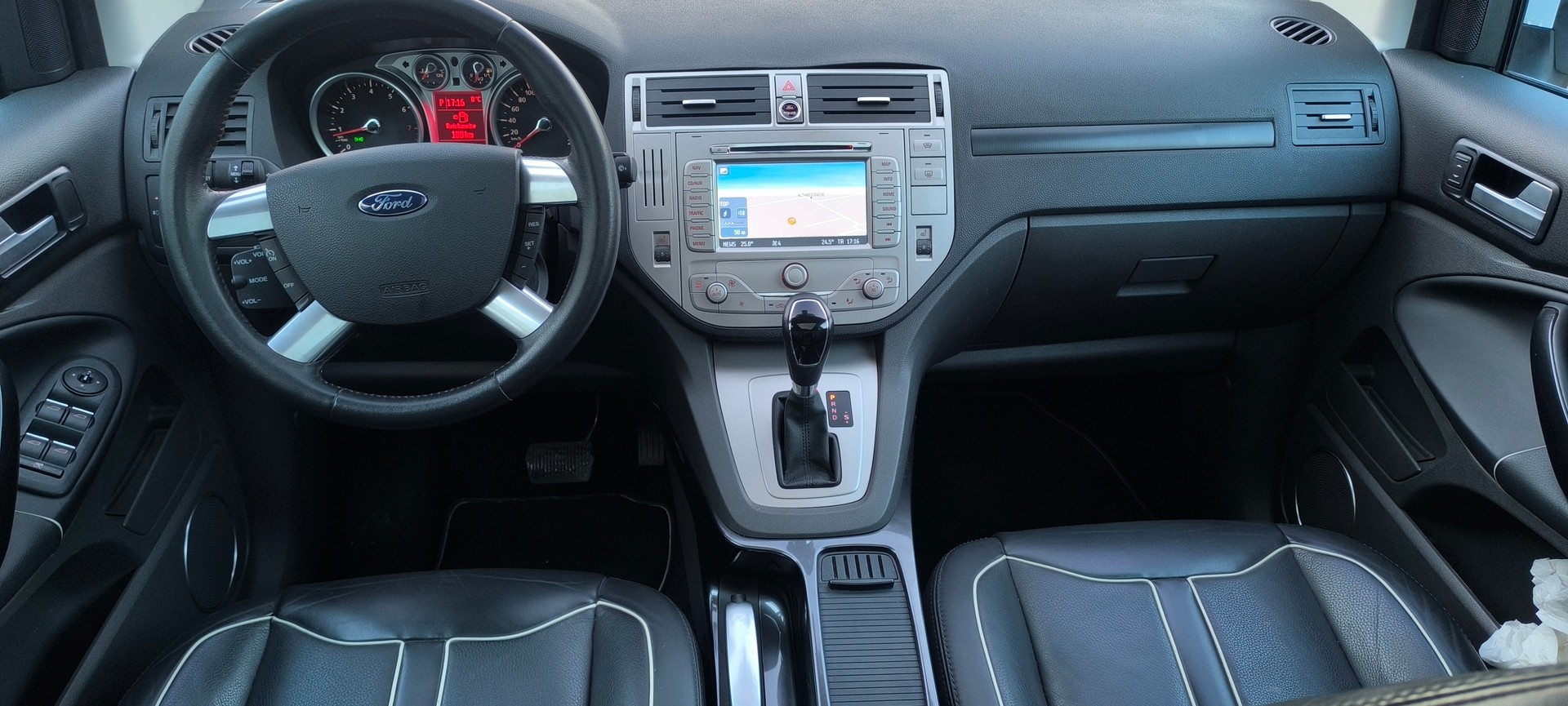 FORD Kuga 2.5 Turbo Individual Titanium 4WD Automatic-image-9
