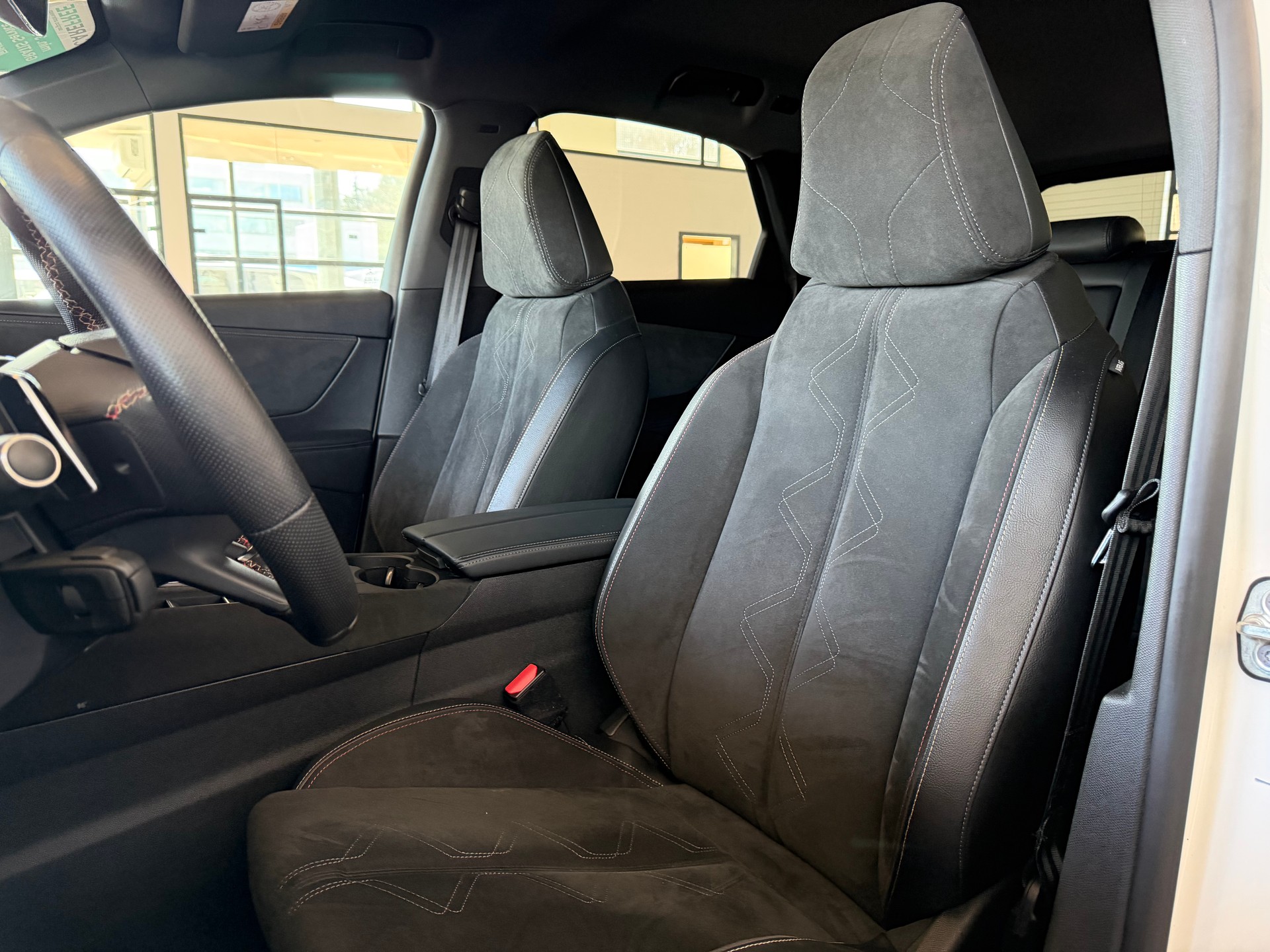 DS AUTOMOBILES DS 7 Crossback 1.5 BlueHDi DS PERFOMANCE LINE Club EAT8-image-14