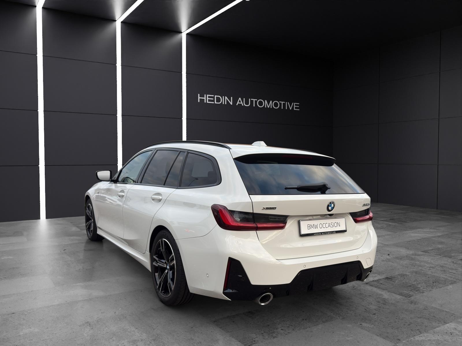 BMW 320d xDrive Touring-image-3