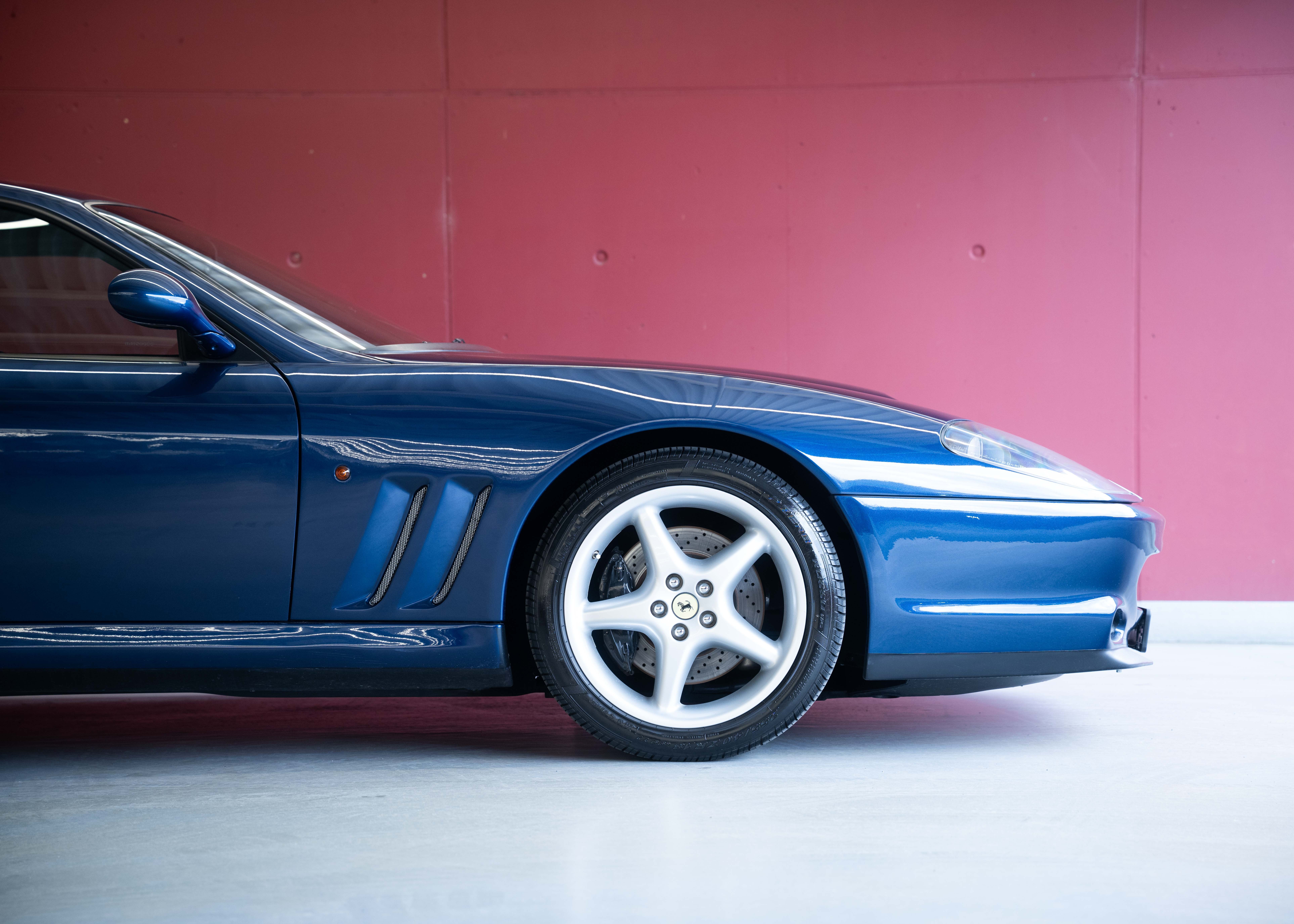 Image FERRARI F550 F550 Maranello (Tour de France Blue, Swiss car, 2nd hand, fully documented)