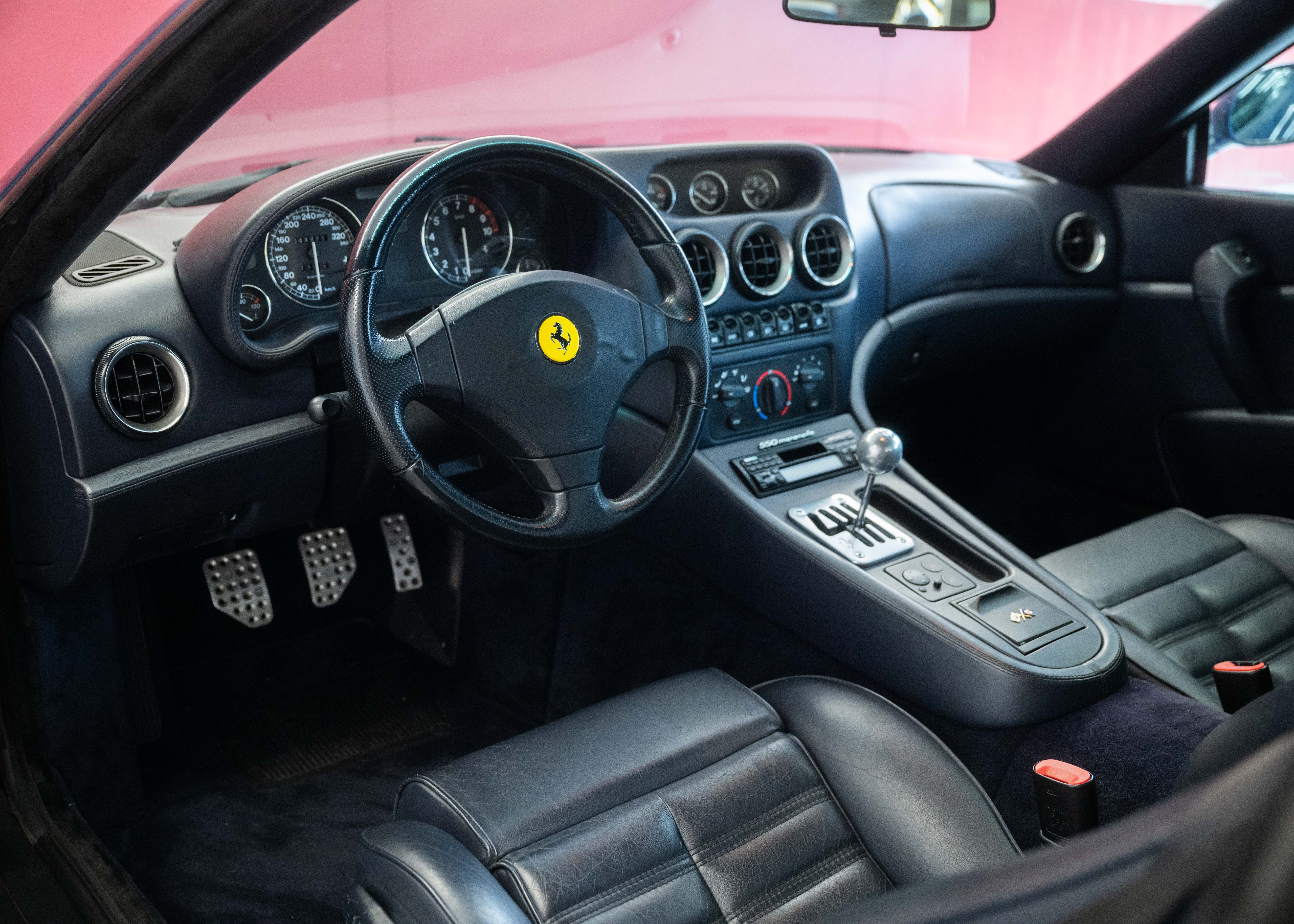 Image FERRARI F550 F550 Maranello (Tour de France Blue, Swiss car, 2nd hand, fully documented)