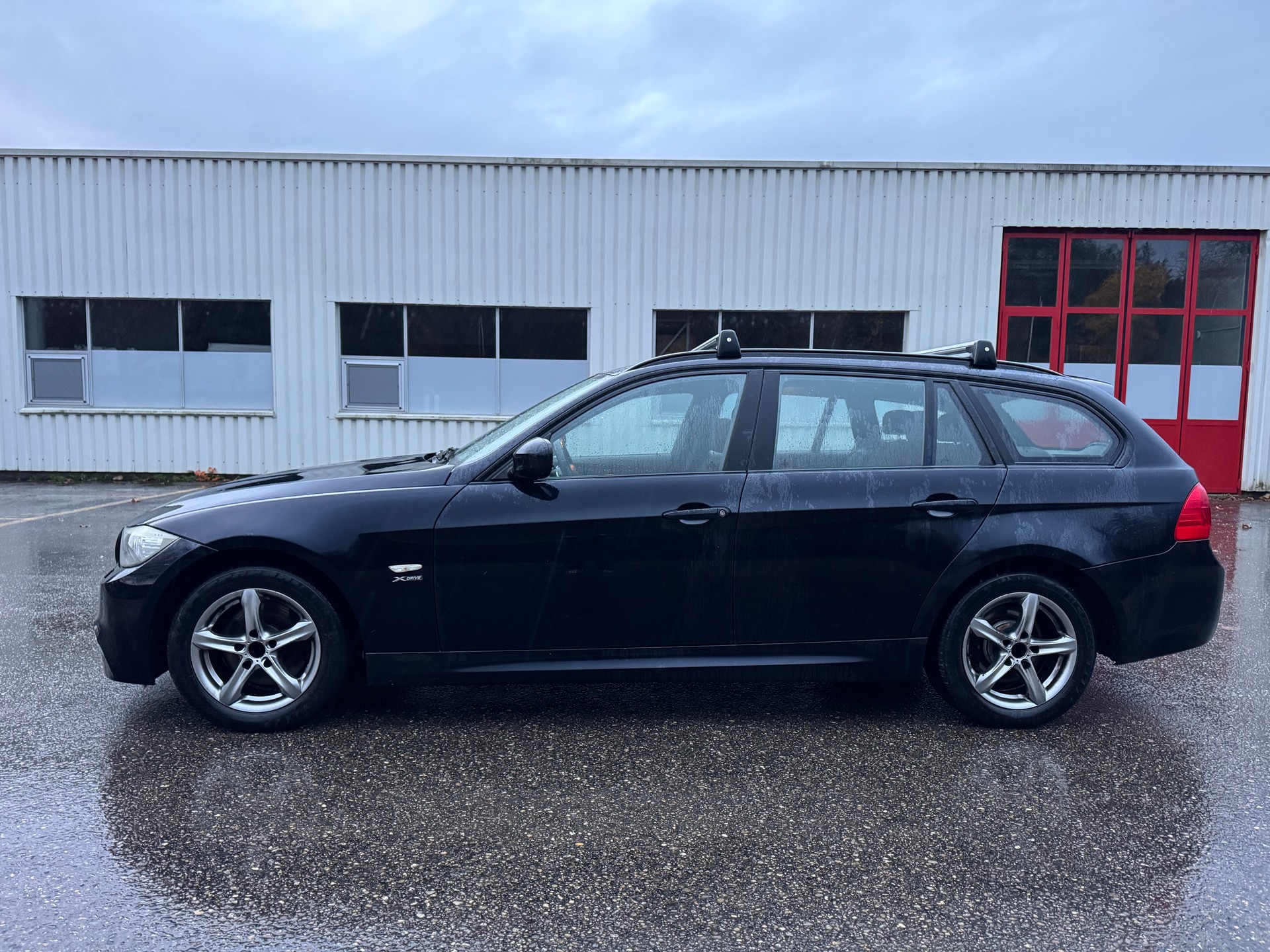 BMW 320d xDrive Touring Steptronic-image-2