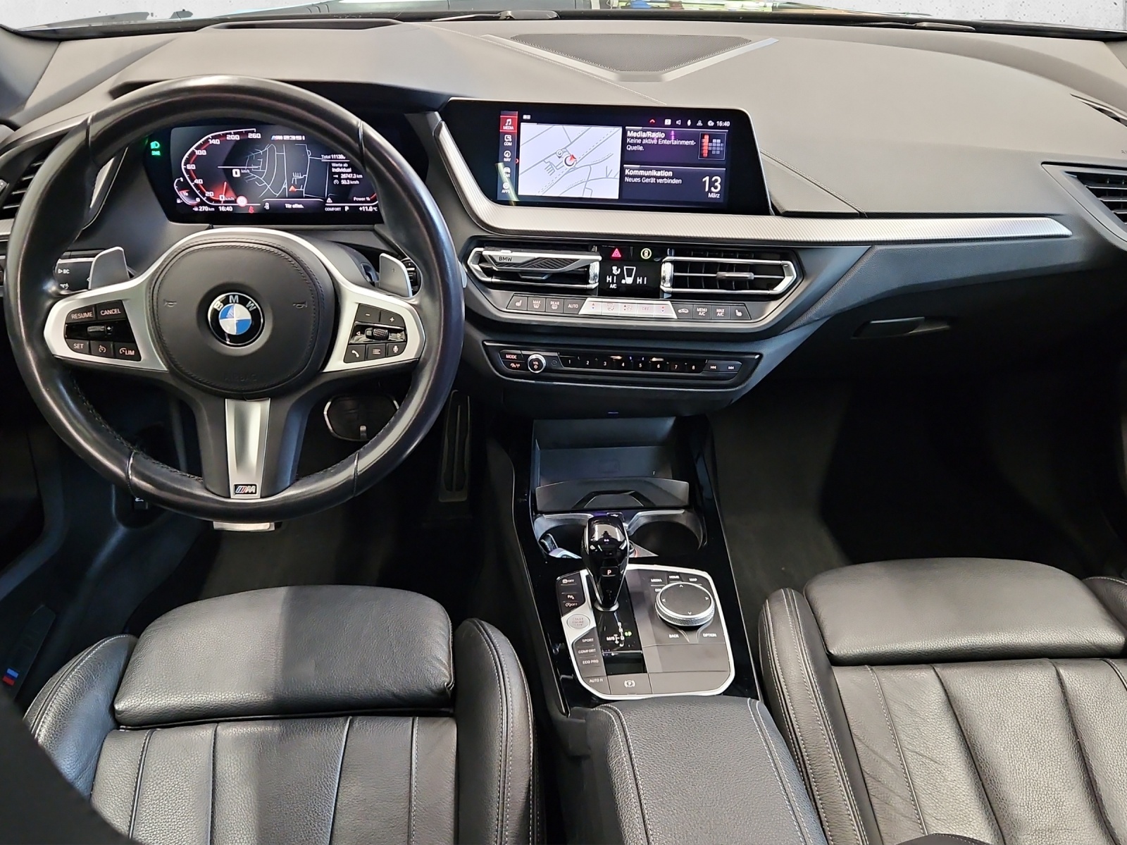 BMW M235i xDrive Gran Coupé-image-13