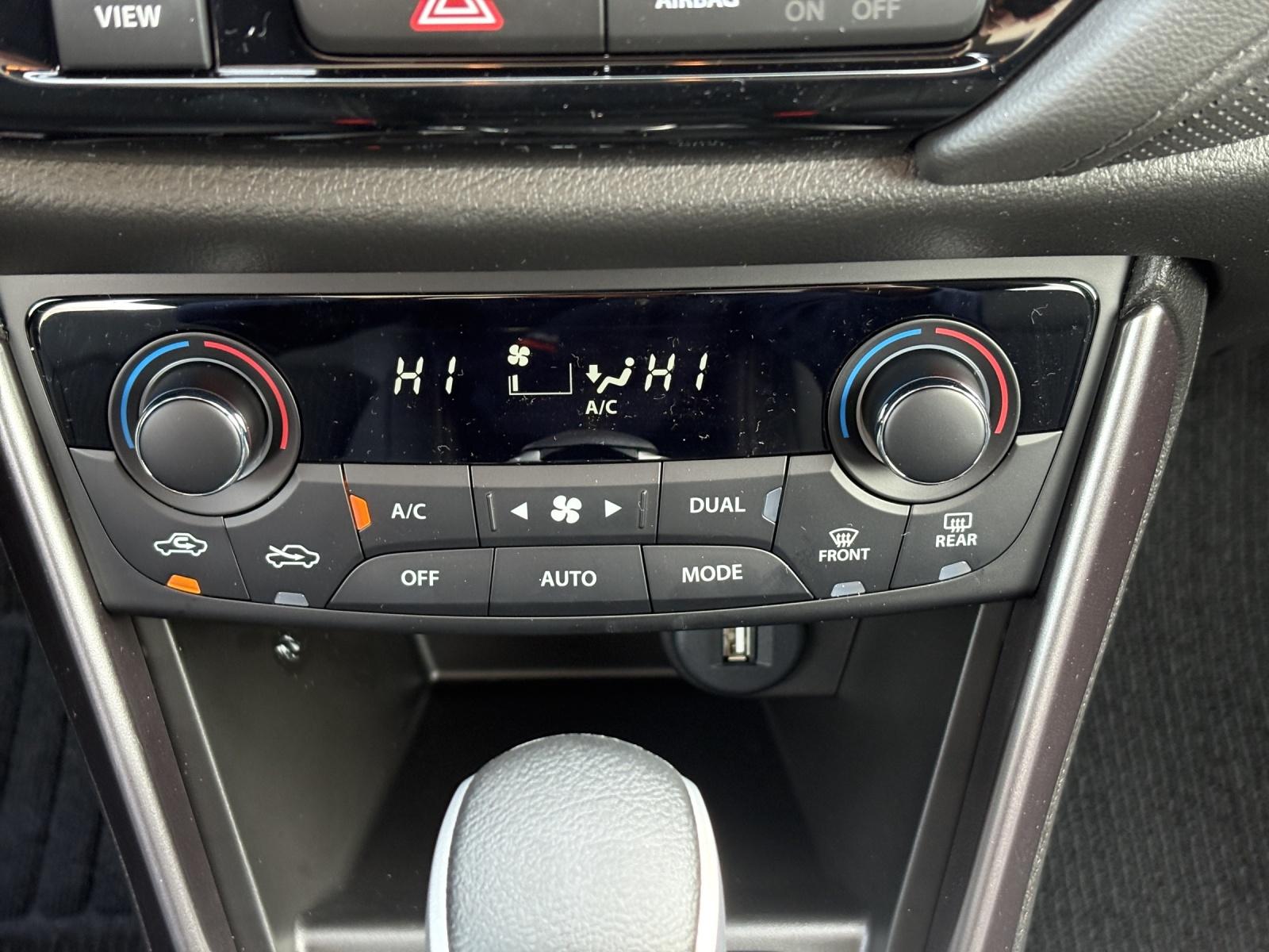 SUZUKI S-Cross 1.4 T Sakura Top Hybrid 4x4-image-18