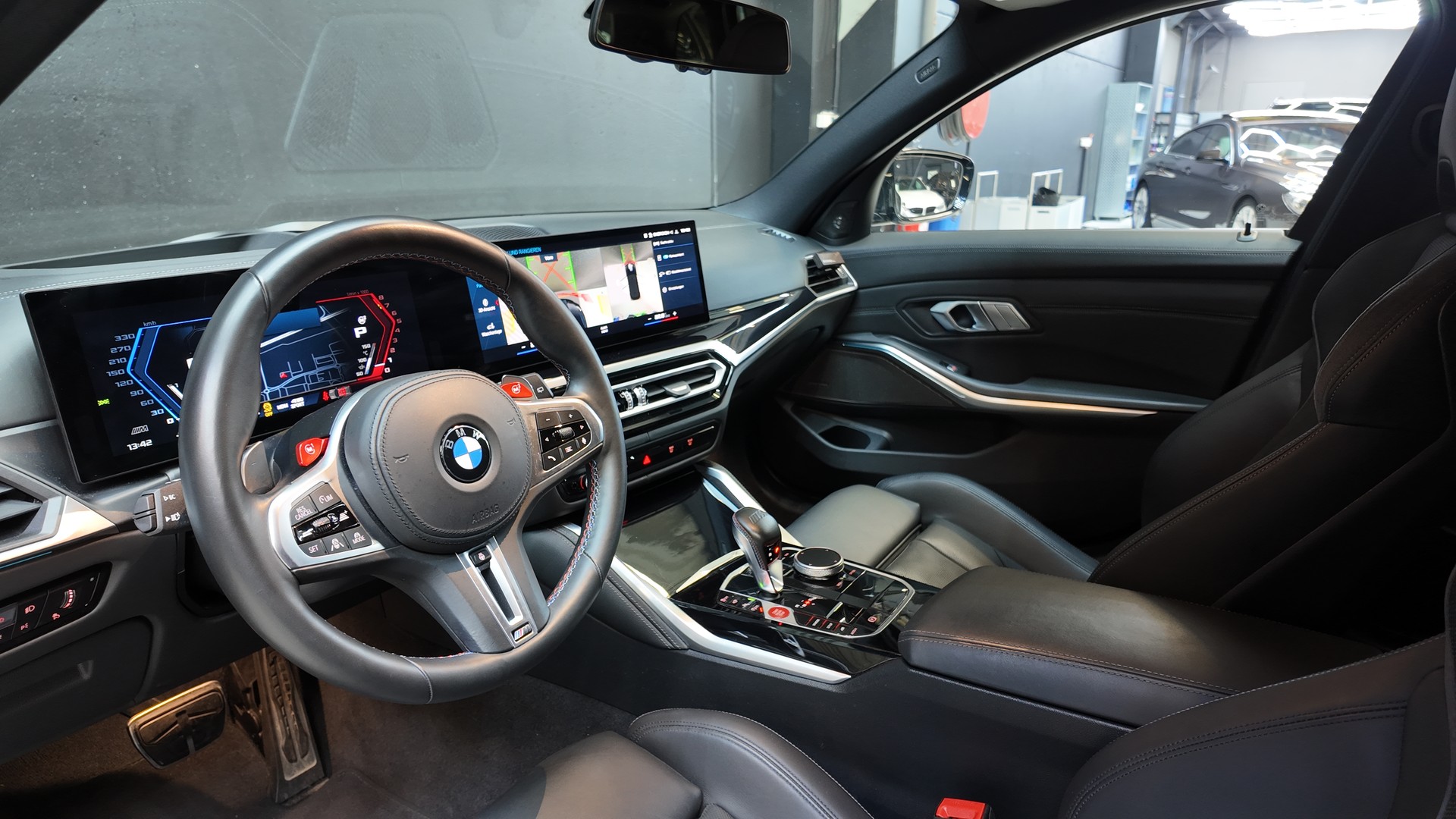 BMW M3 Touring xDrive Competition M-image-8