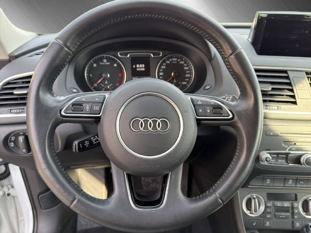 AUDI Q3 2.0 TDI 177 quattro S-Tronic-image-9