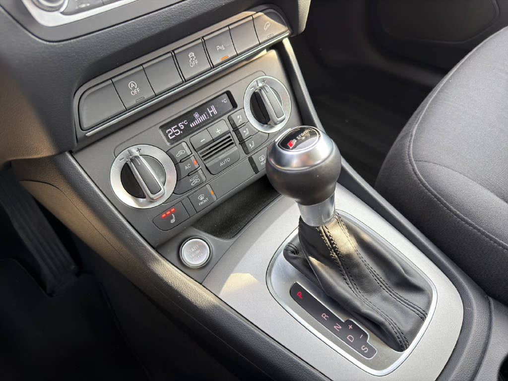 AUDI Q3 2.0 TDI 177 quattro S-Tronic-image-11