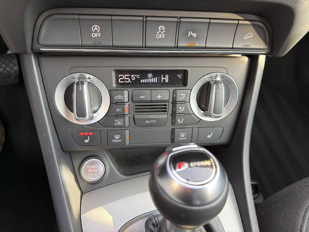 AUDI Q3 2.0 TDI 177 quattro S-Tronic-image-15