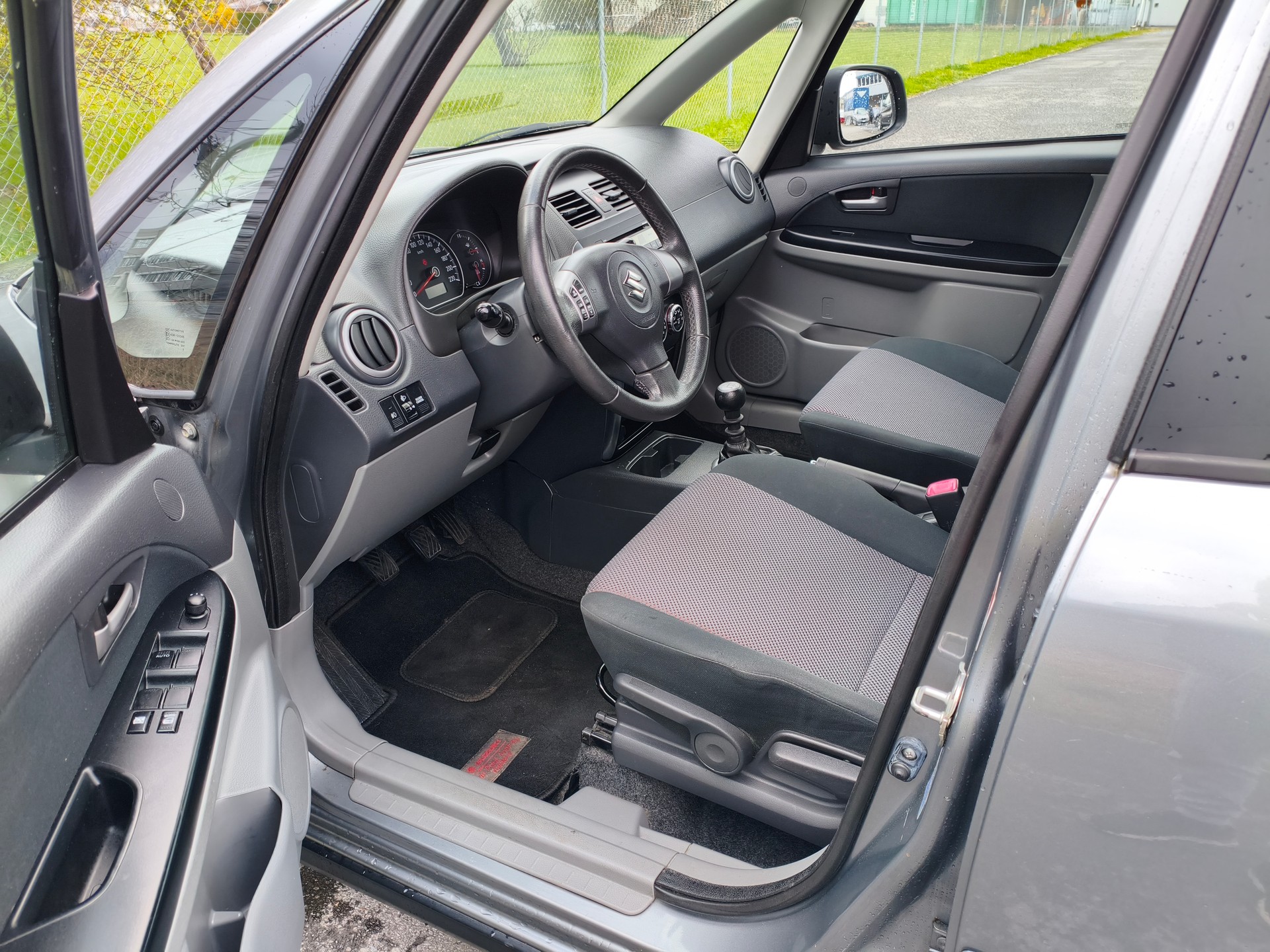 SUZUKI SX4 1.9 TD GL Top 4WD-image-12