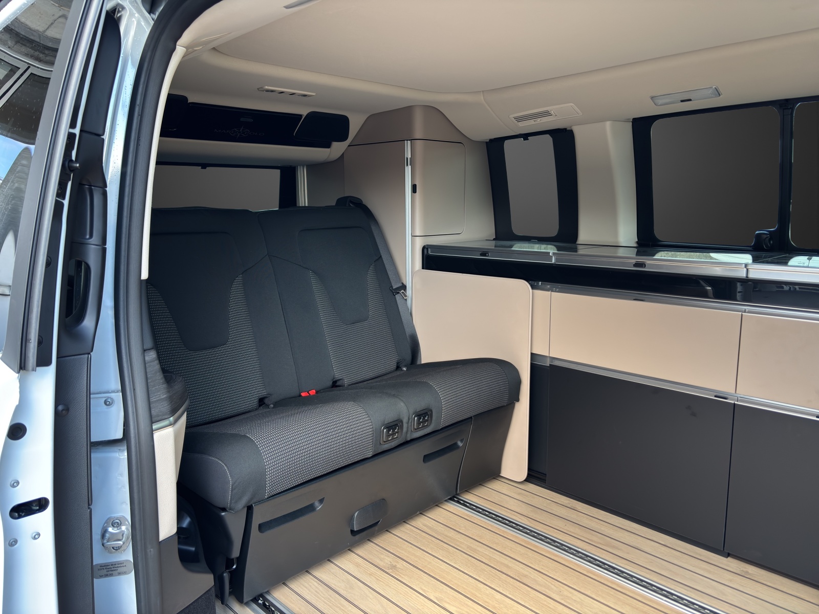 MERCEDES-BENZ Marco Polo 250 d 4M Automat-image-10