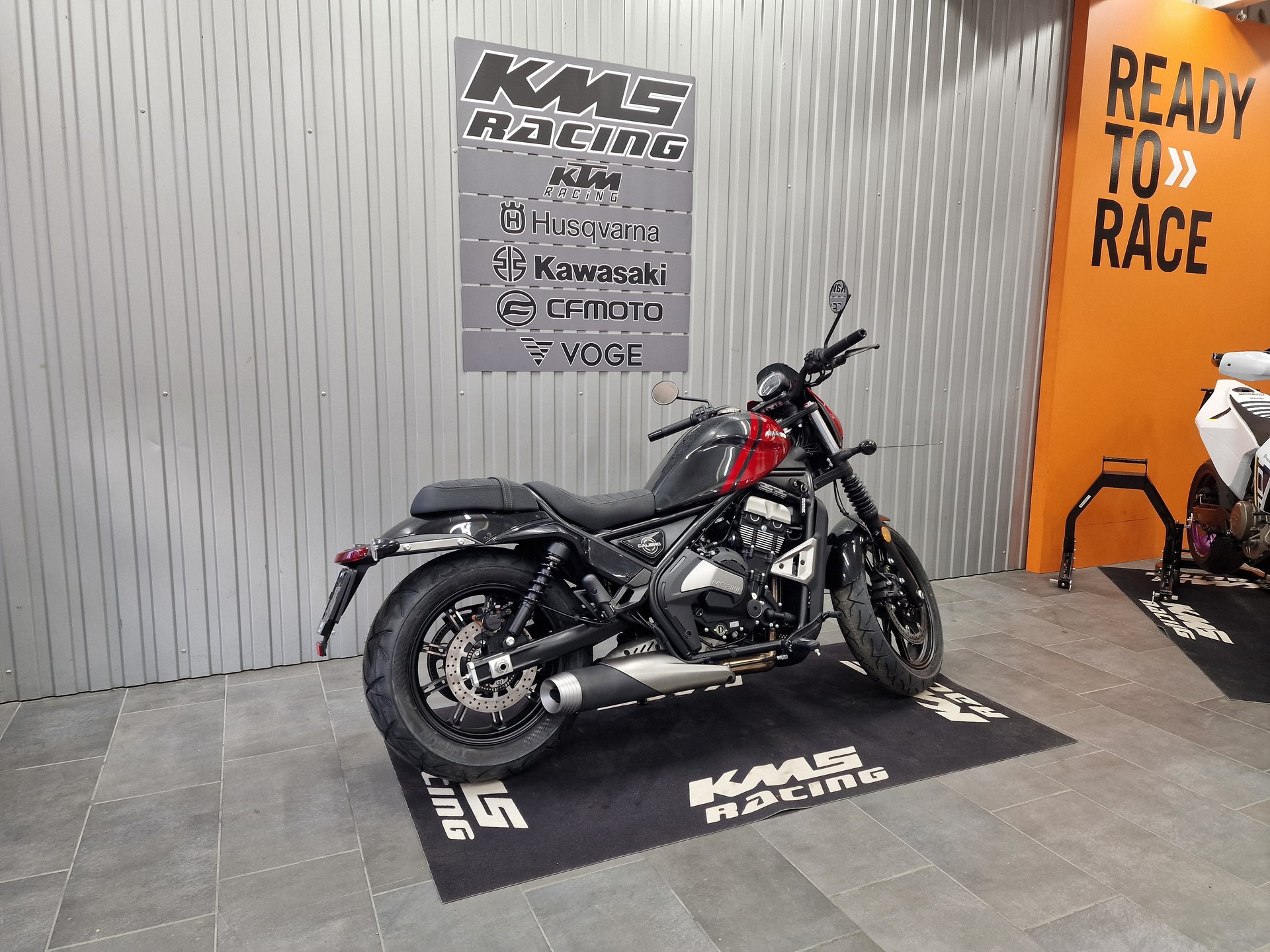 MOTO MORINI Calibro-showroom-element-2
