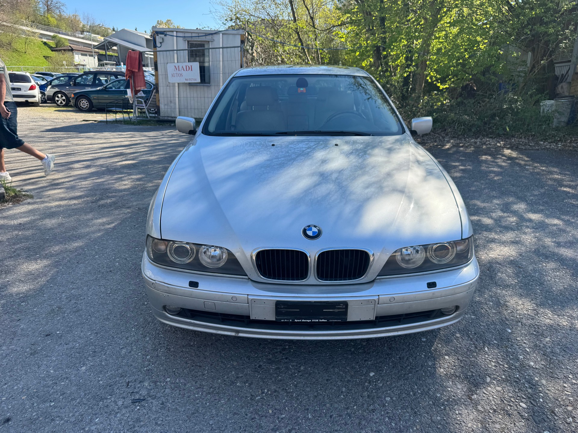 BMW 530i-image-2