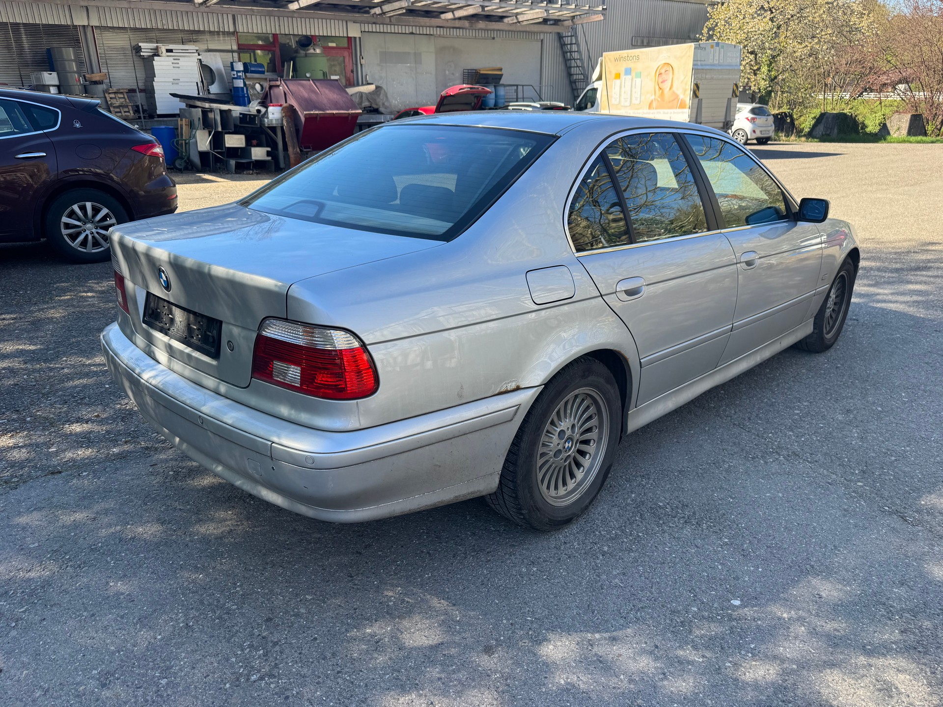 BMW 530i-image-5