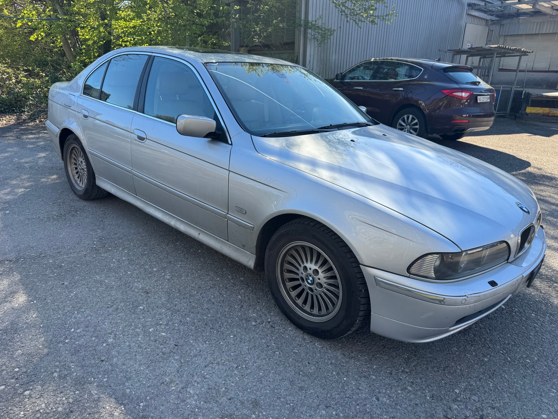 BMW 530i-image-1