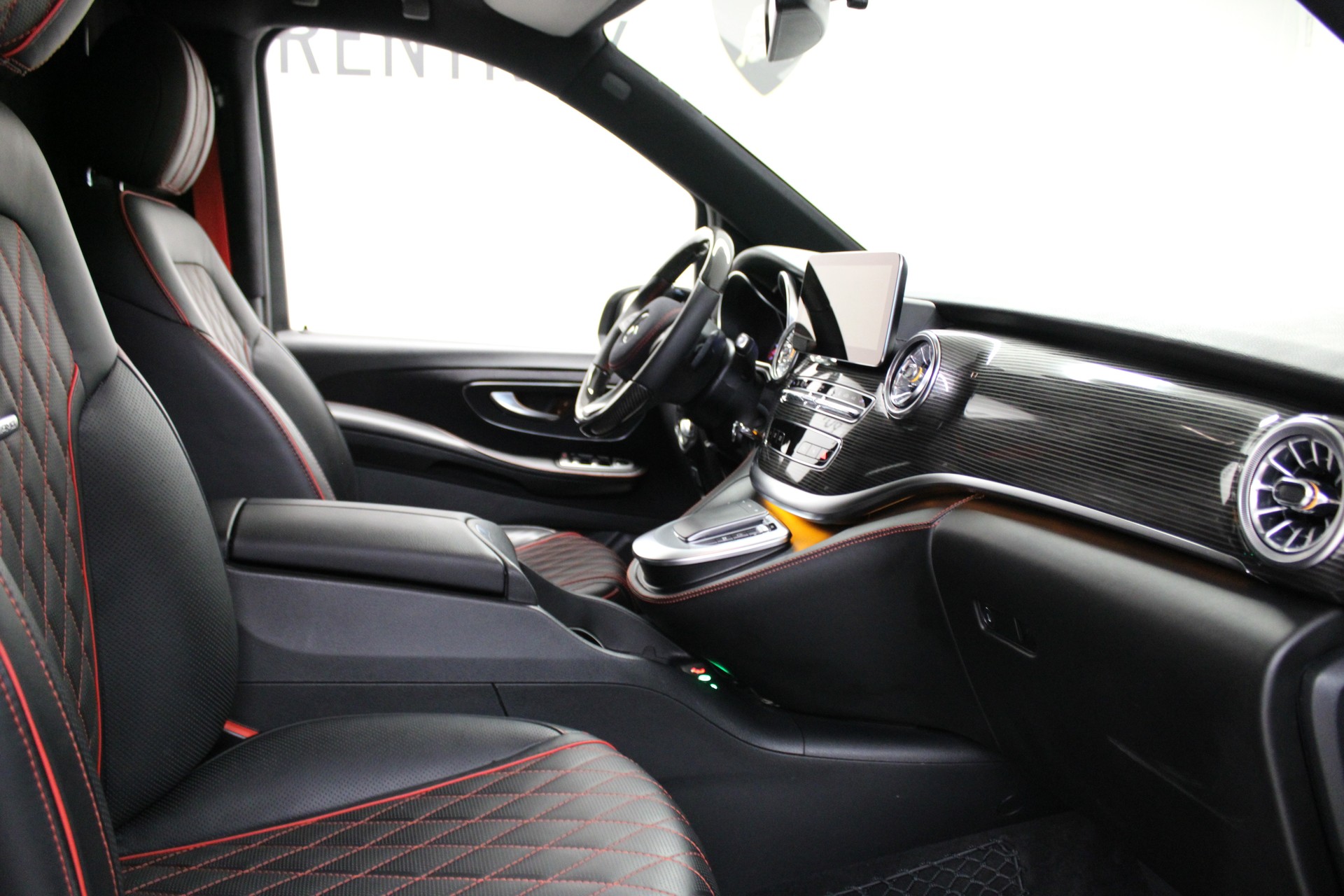 MERCEDES-BENZ V 300 d extralang Avantgarde 4Matic 9G-Tronic-image-5