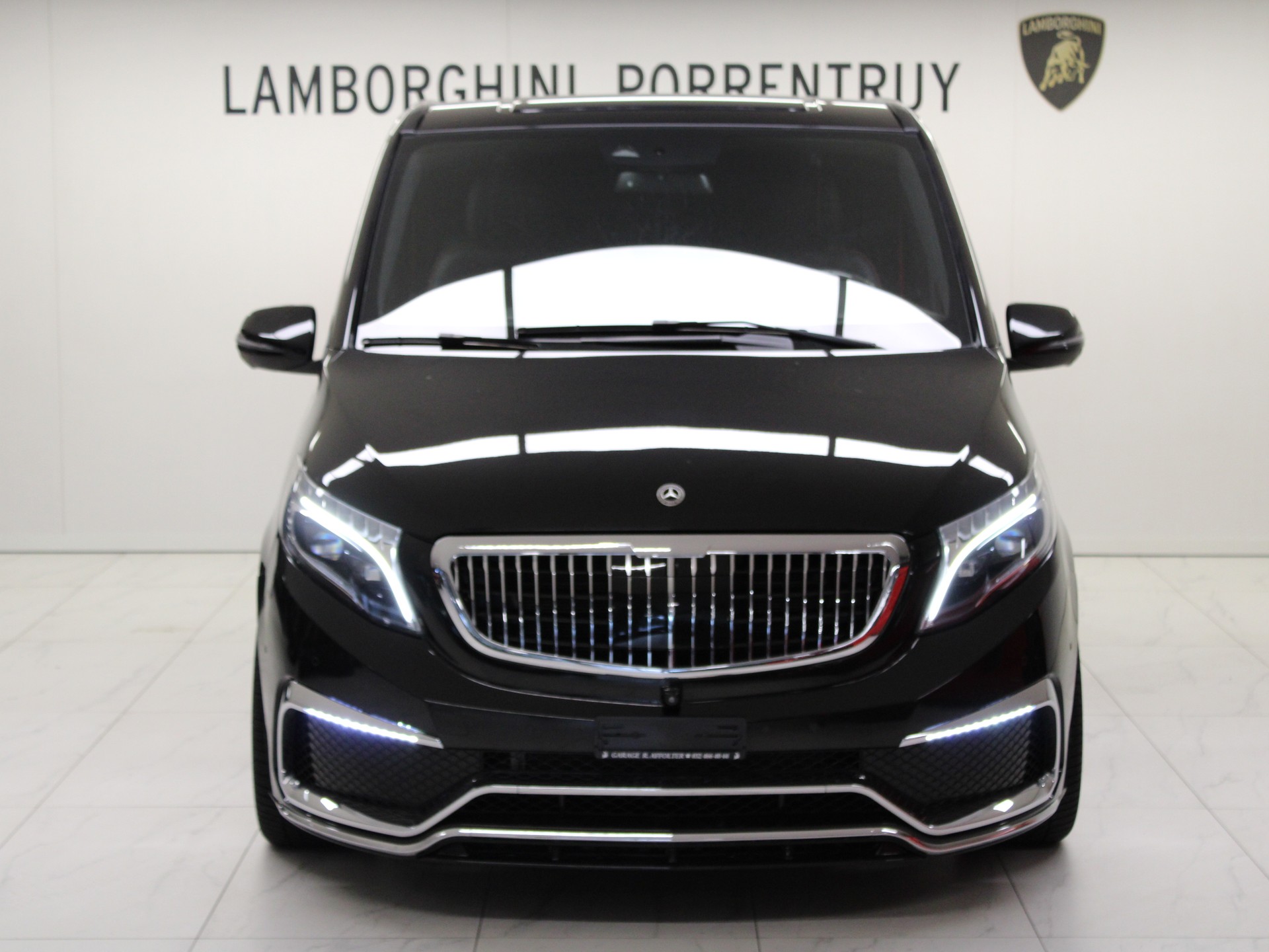 MERCEDES-BENZ V 300 d extralang Avantgarde 4Matic 9G-Tronic-image-4