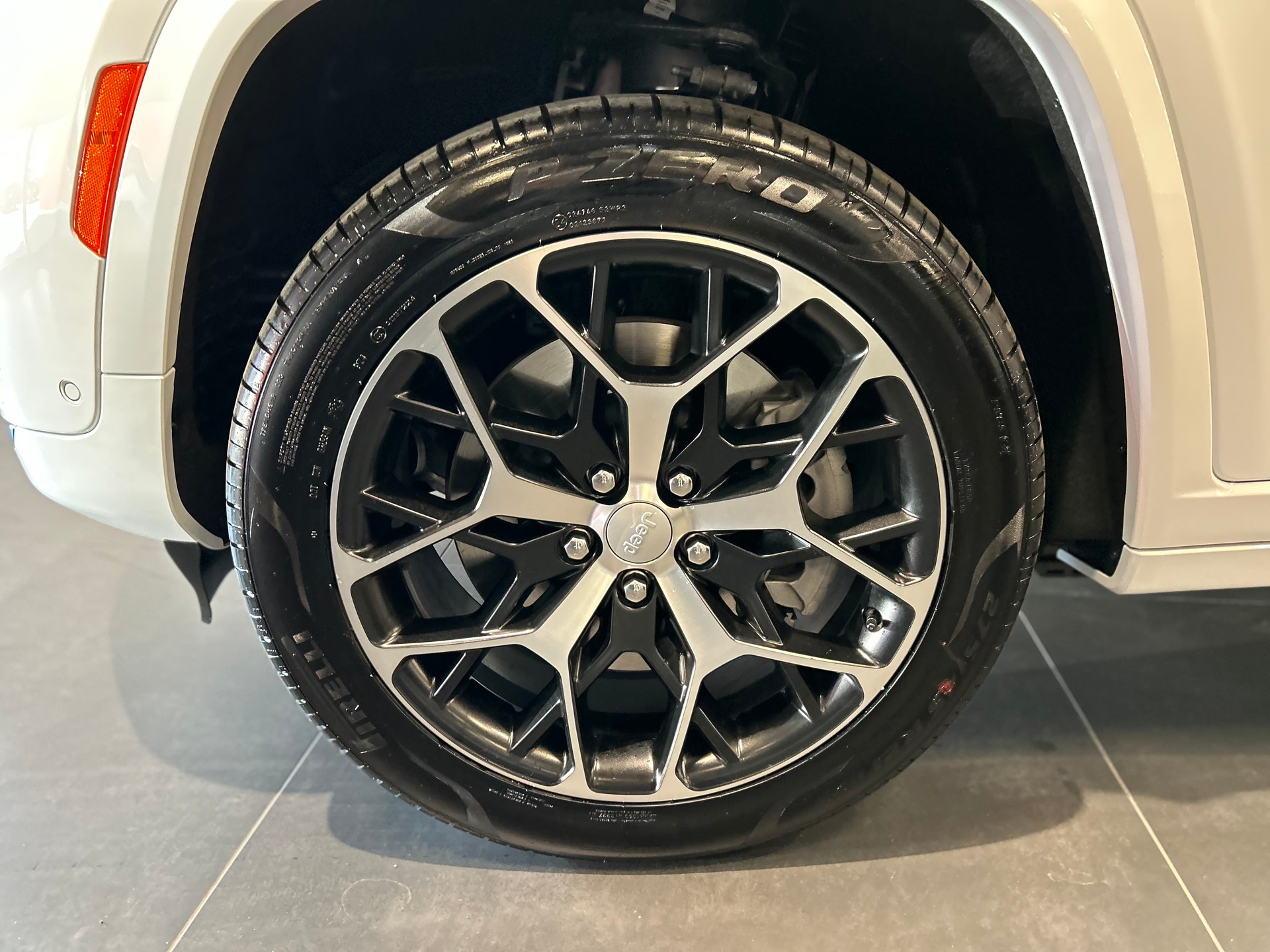 JEEP Grand Cherokee 2.0 Plug-in-Hybrid Summit Reserve 4xe-image-24