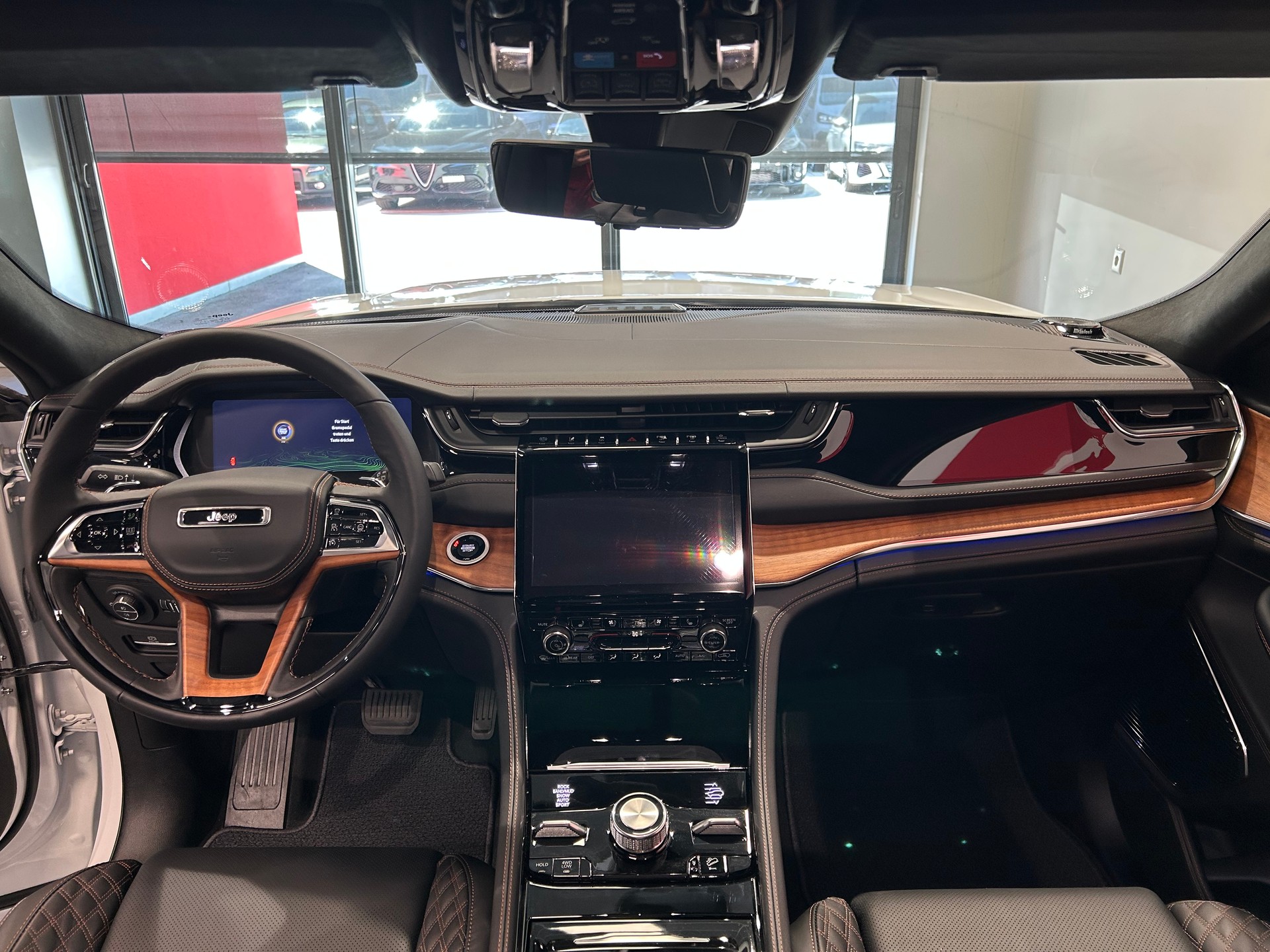 JEEP Grand Cherokee 2.0 Plug-in-Hybrid Summit Reserve 4xe-image-12