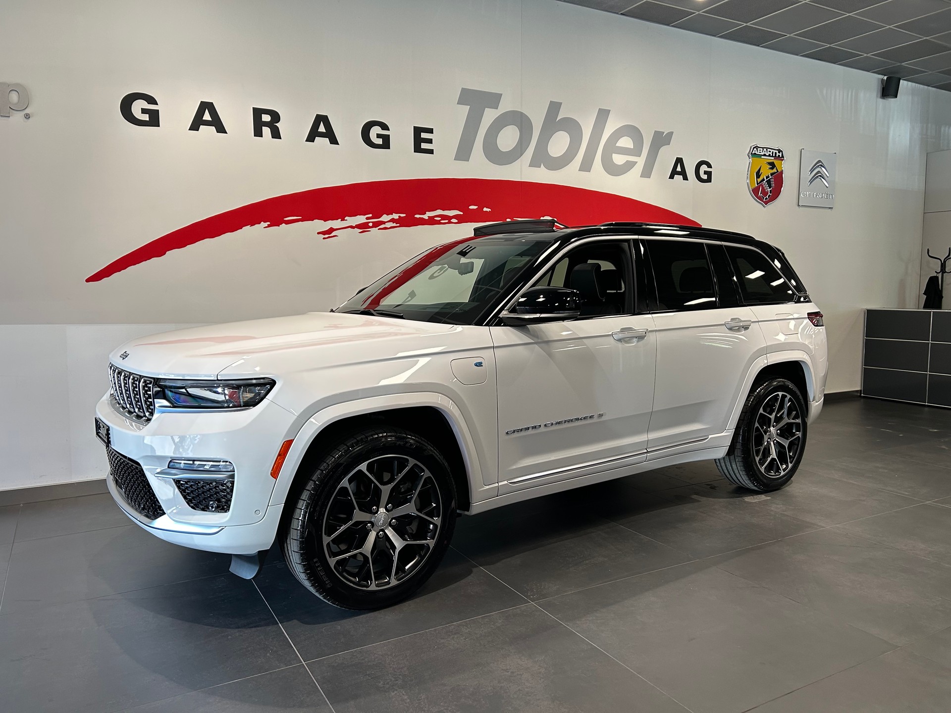 JEEP Grand Cherokee 2.0 Plug-in-Hybrid Summit Reserve 4xe-image-5