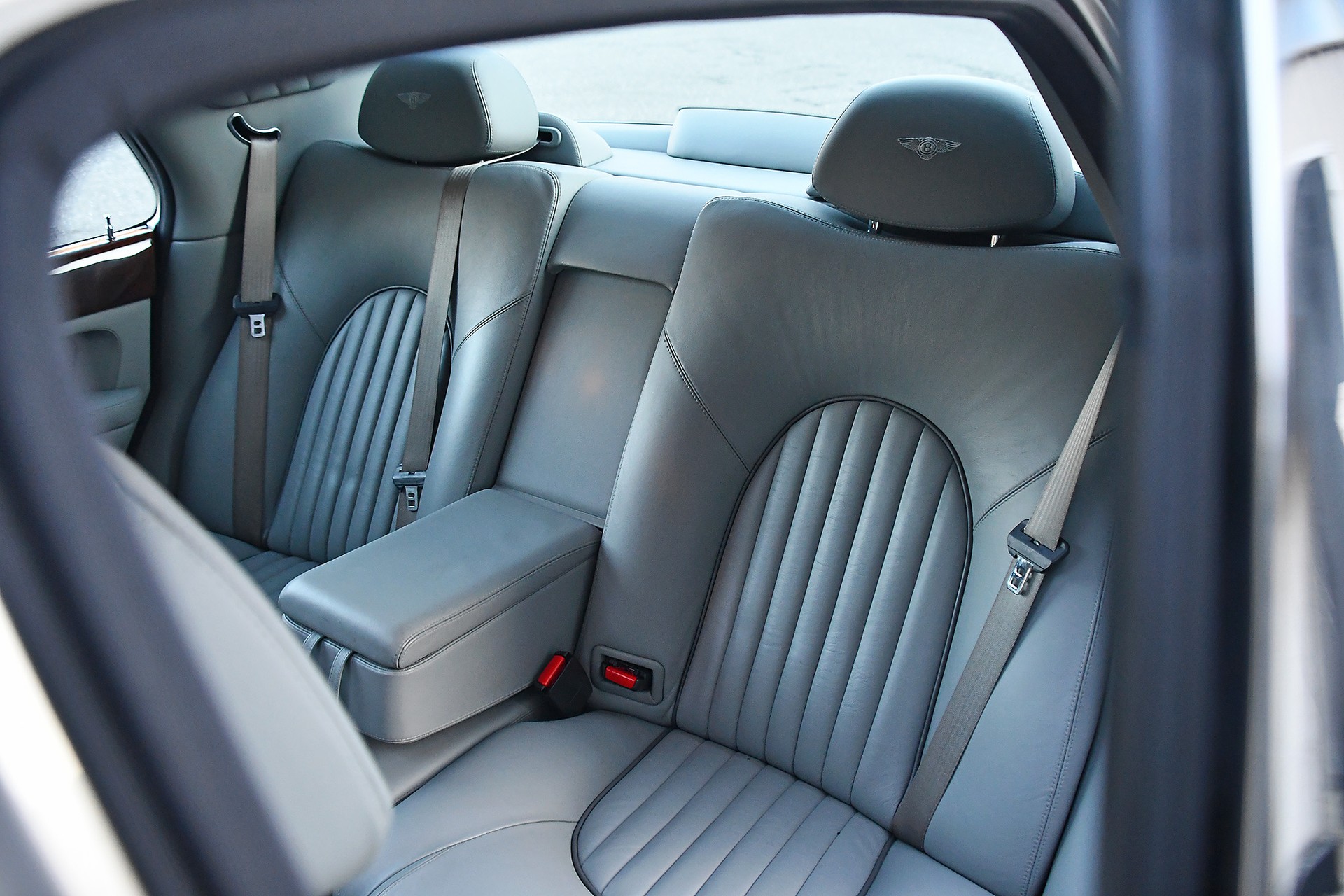 BENTLEY Red Label-image-11