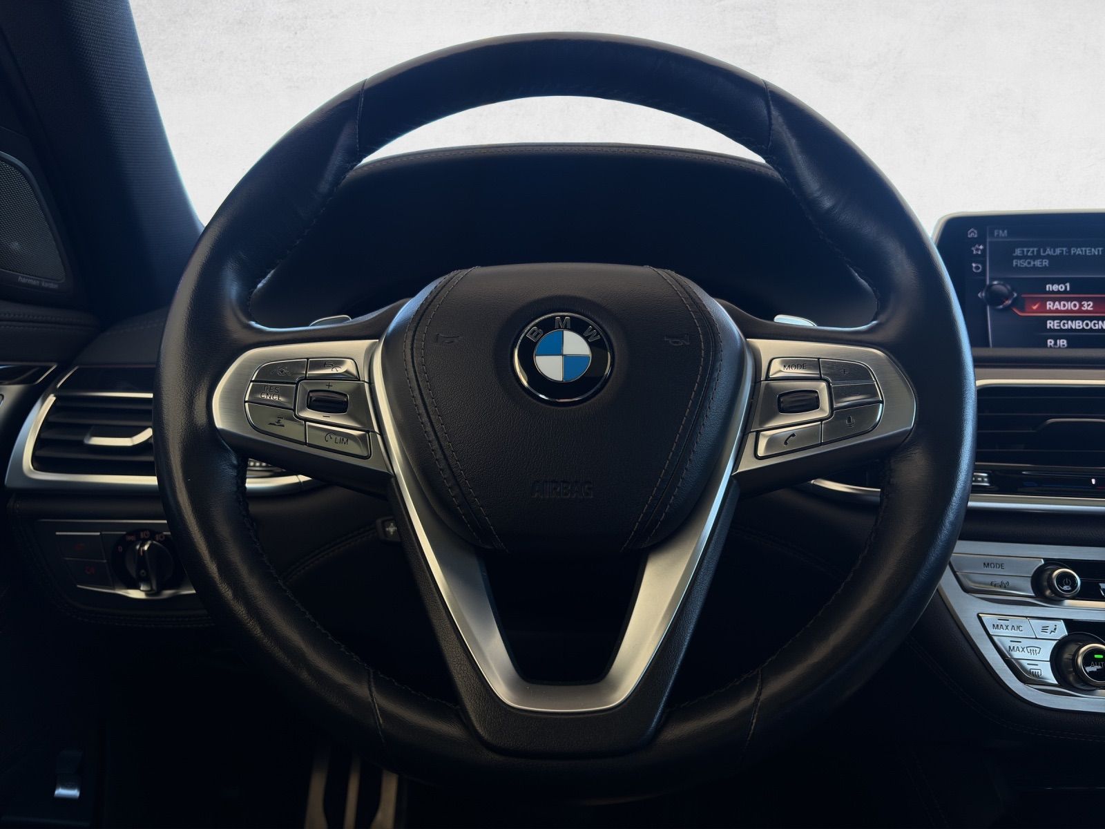 BMW 740 d xDrive Steptronic-image-10