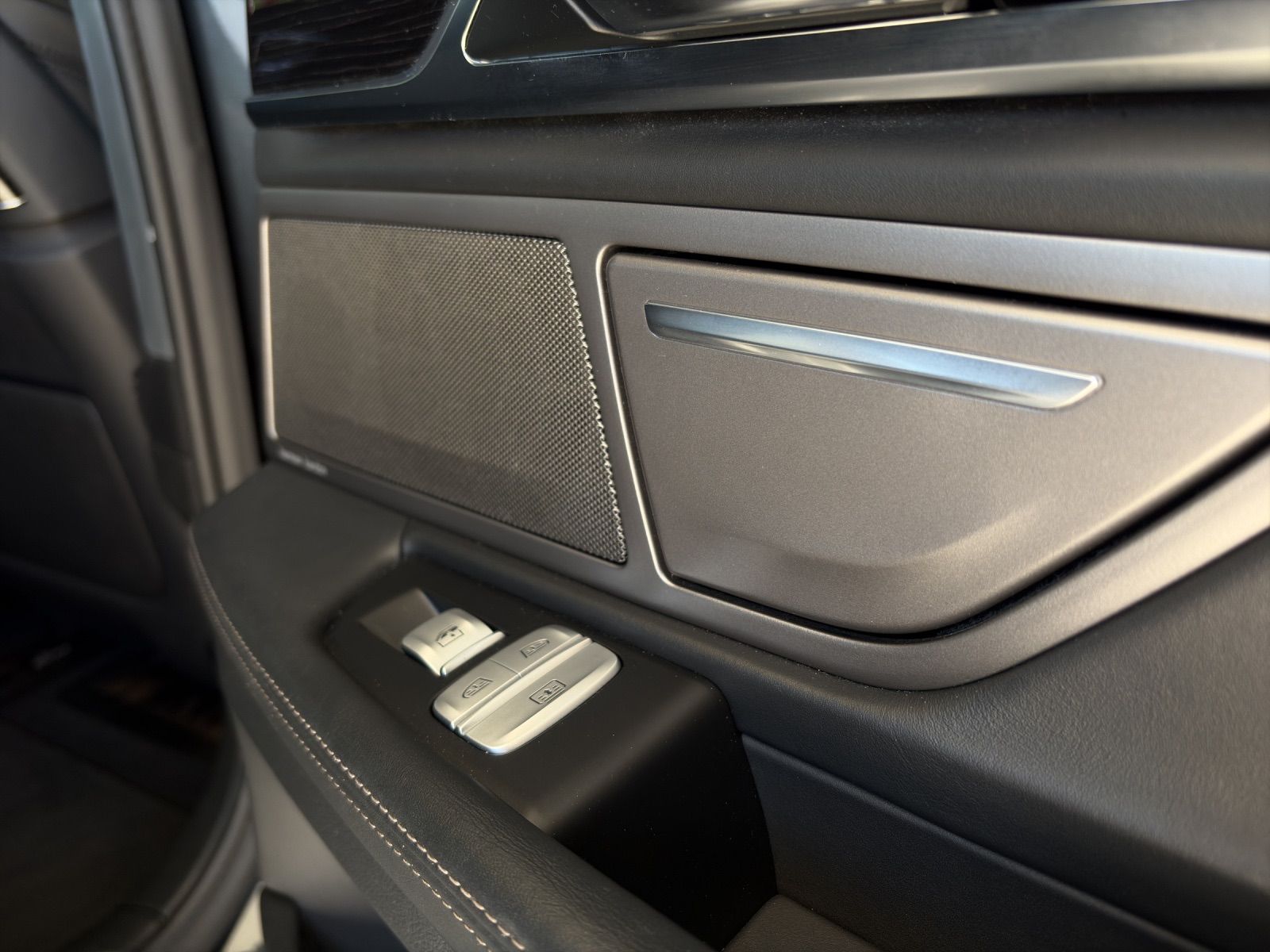 BMW 740 d xDrive Steptronic-image-19