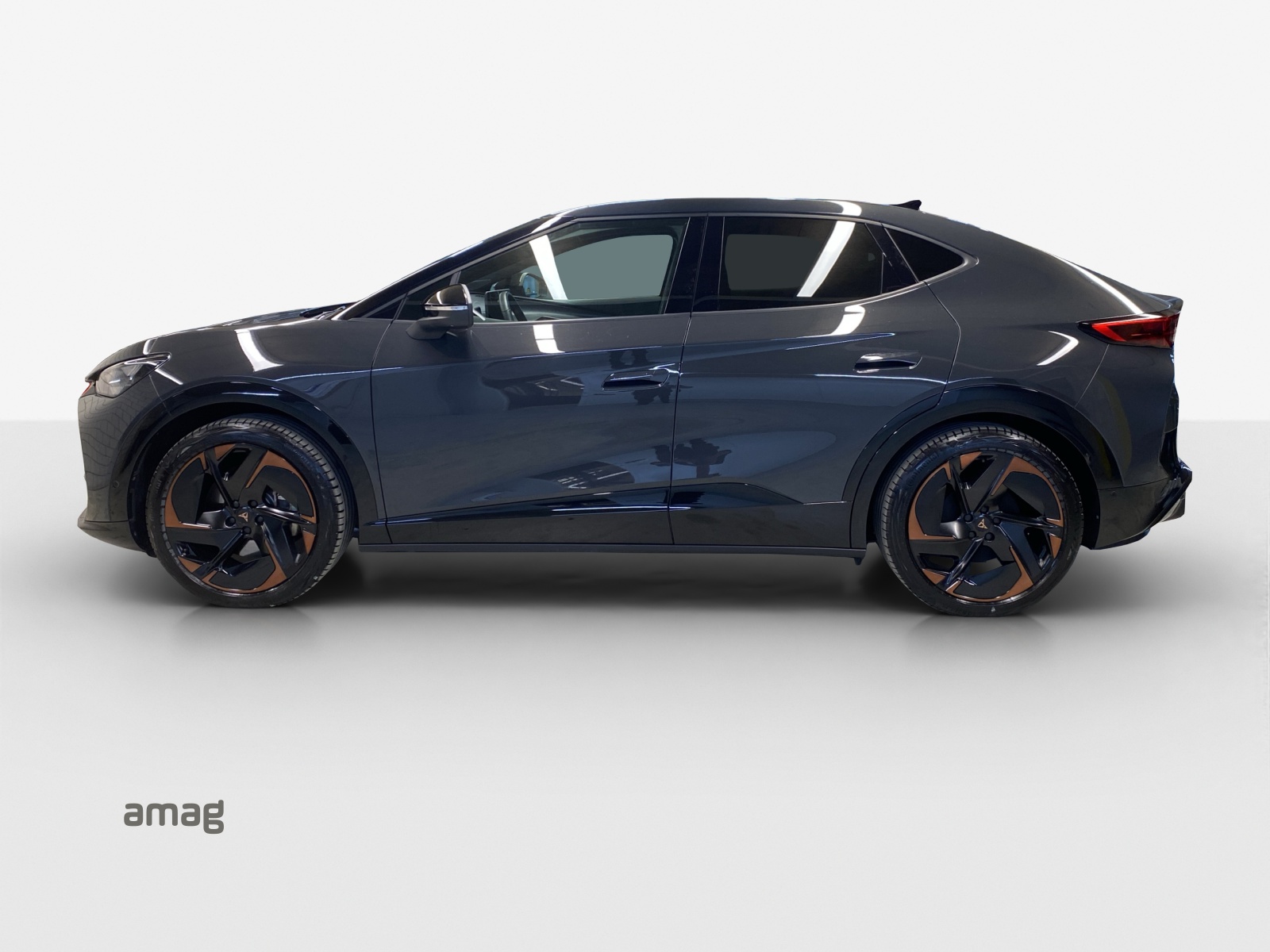 CUPRA Tavascan Type 9 77 kWh Adrenaline-image-1