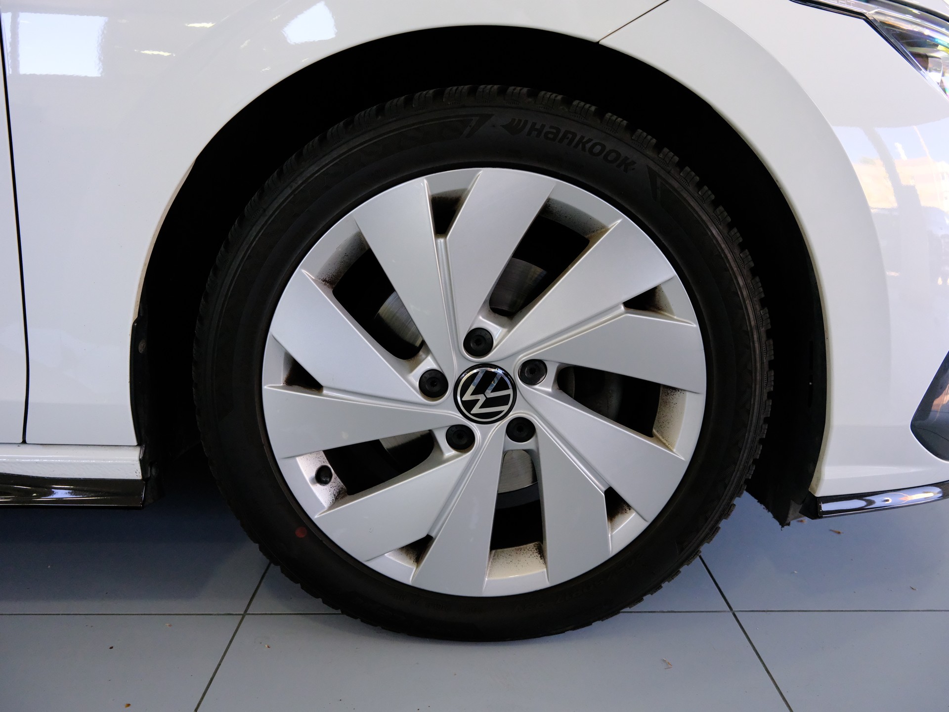 VW Golf 1.5 eTSI mHEV ACT R-Line DSG-image-13
