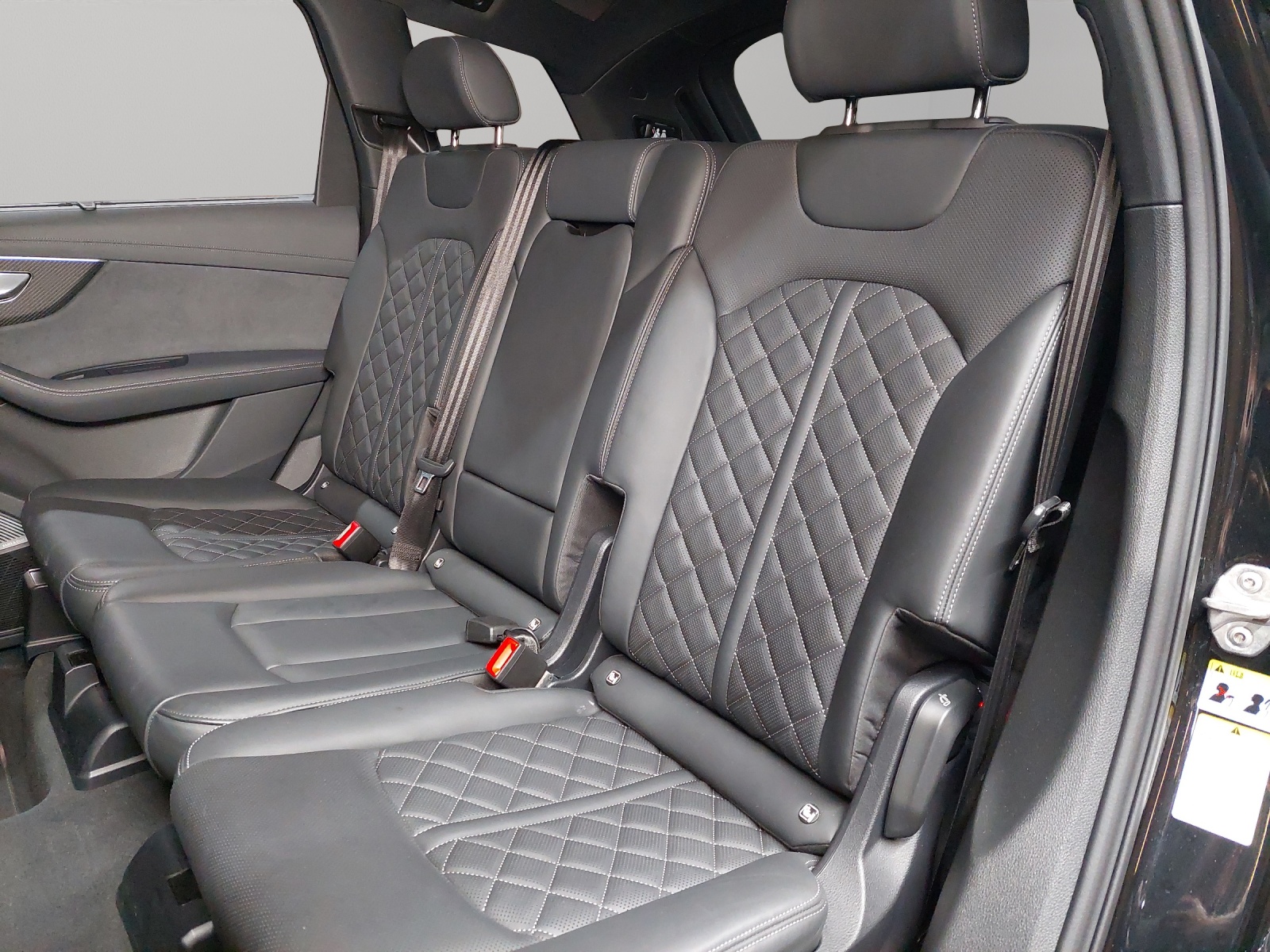 AUDI SQ7 TFSI quattro tiptronic-image-7