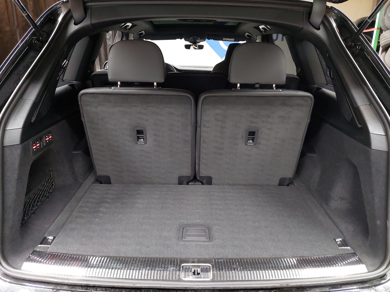 AUDI SQ7 TFSI quattro tiptronic-image-12