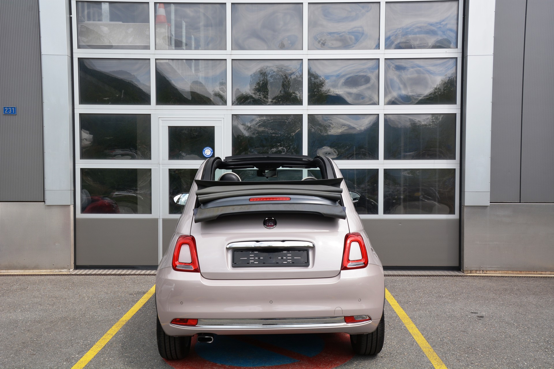 FIAT 500 0.9 Twinair 120th Anniversary-image-4