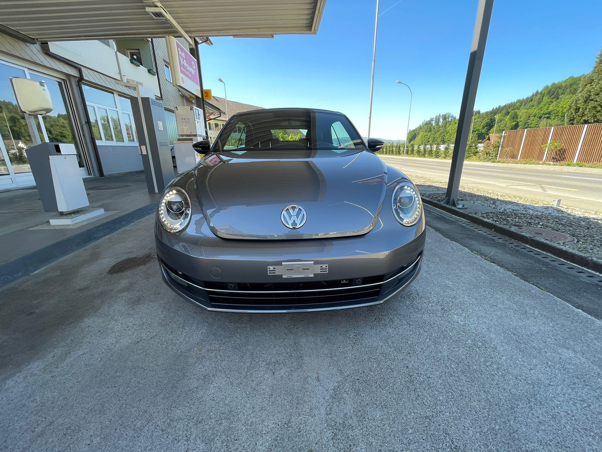 VW Beetle Cabrio 1.4 TSI Sport DSG-image-11