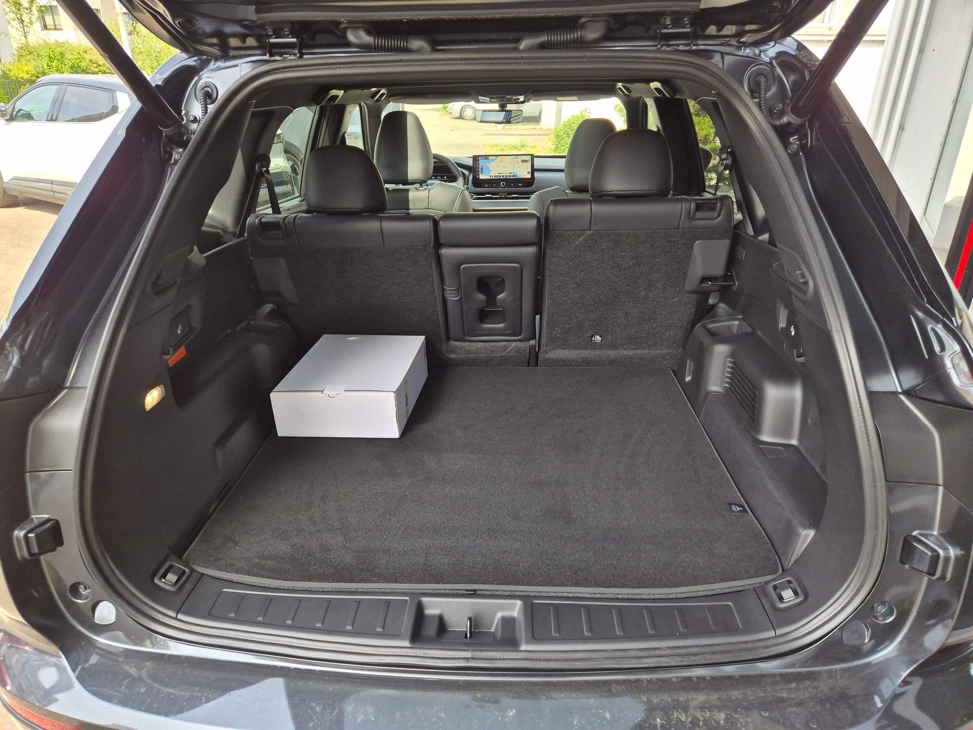 MITSUBISHI Outlander 2.4 PHEV Sport 4x4-image-13