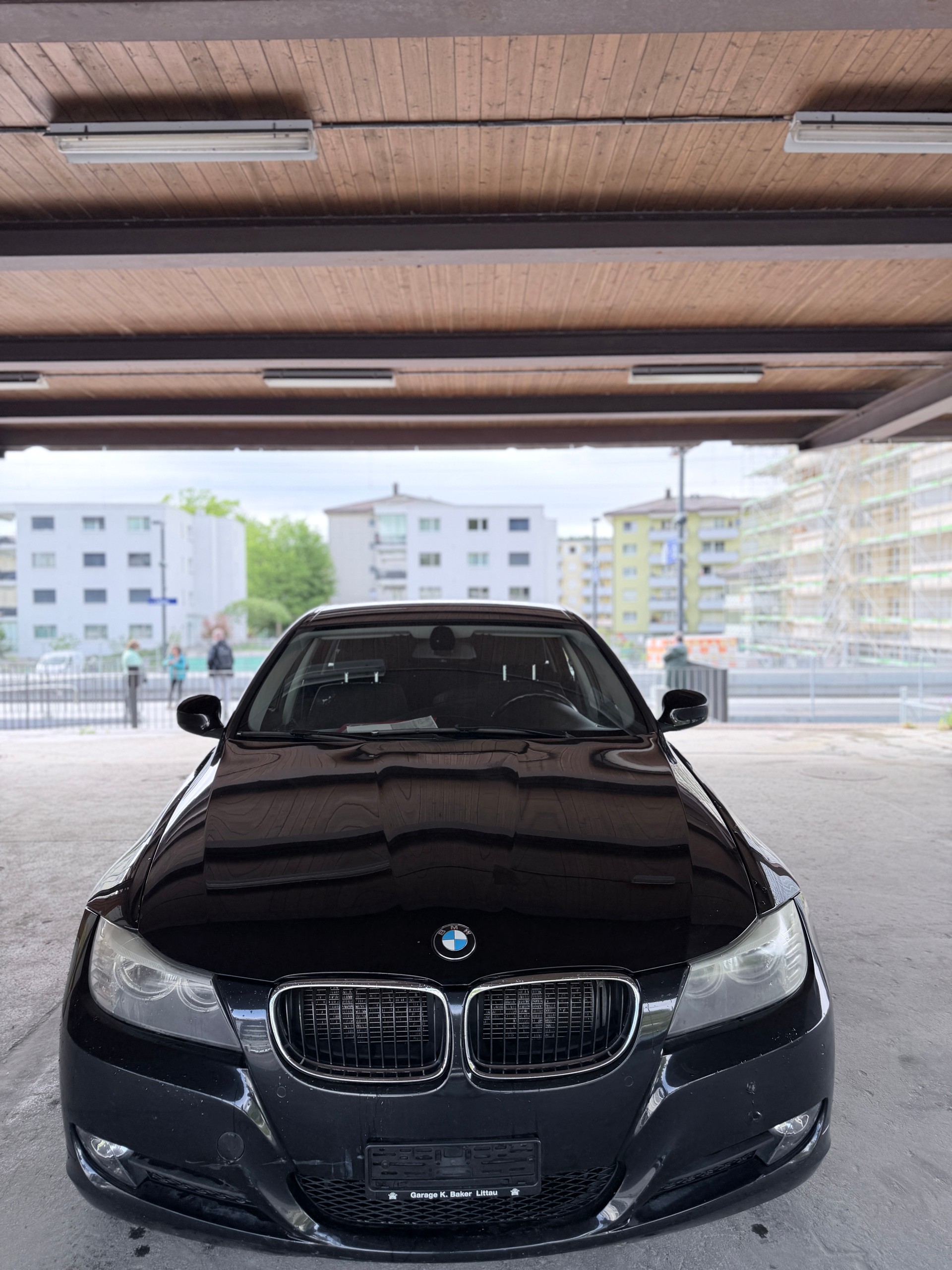 BMW 318d Touring Dynamic Edition Steptronic-image-0