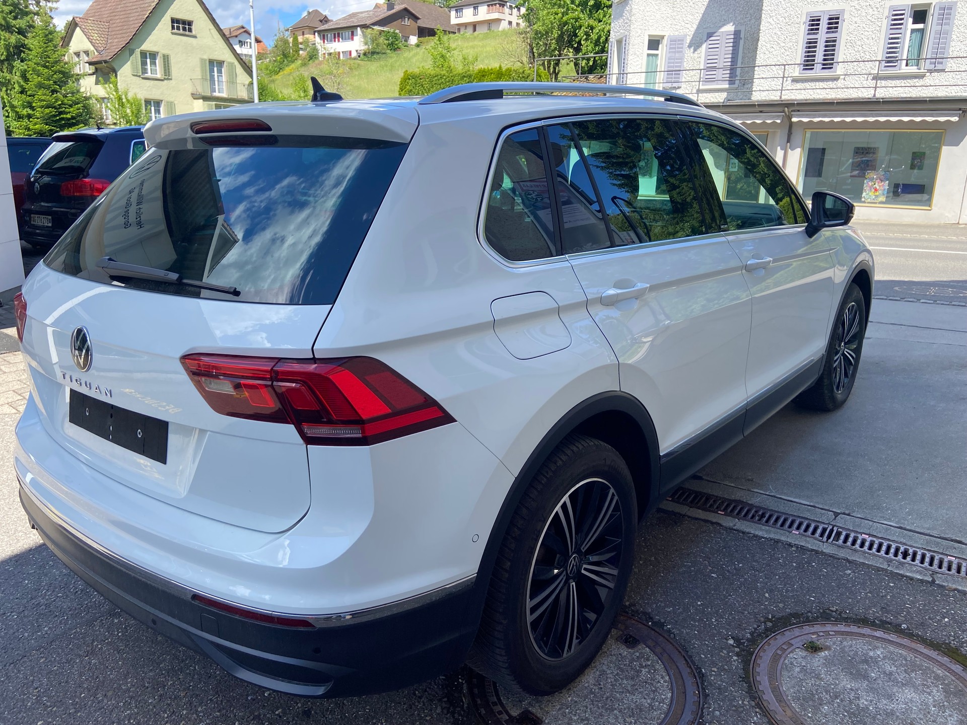 VW Tiguan 1.5TSI Evo Life DSG-showroom-element-3