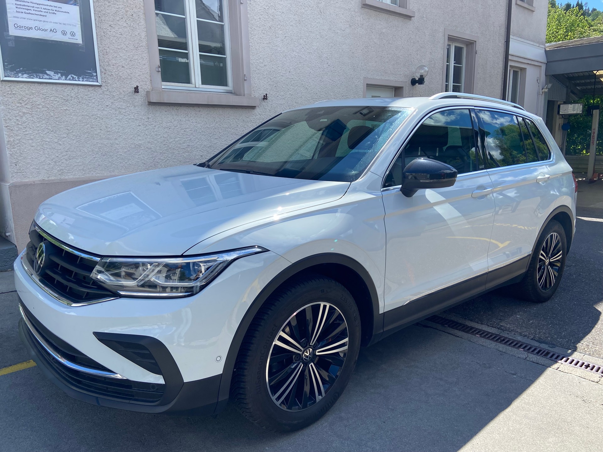 VW Tiguan 1.5TSI Evo Life DSG-showroom-element-1