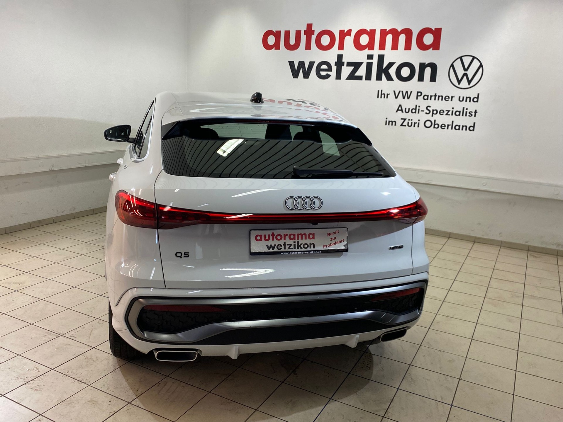 AUDI Q5 Sportback S-Line TFSI quattro 150 kW S-tronic-image-3