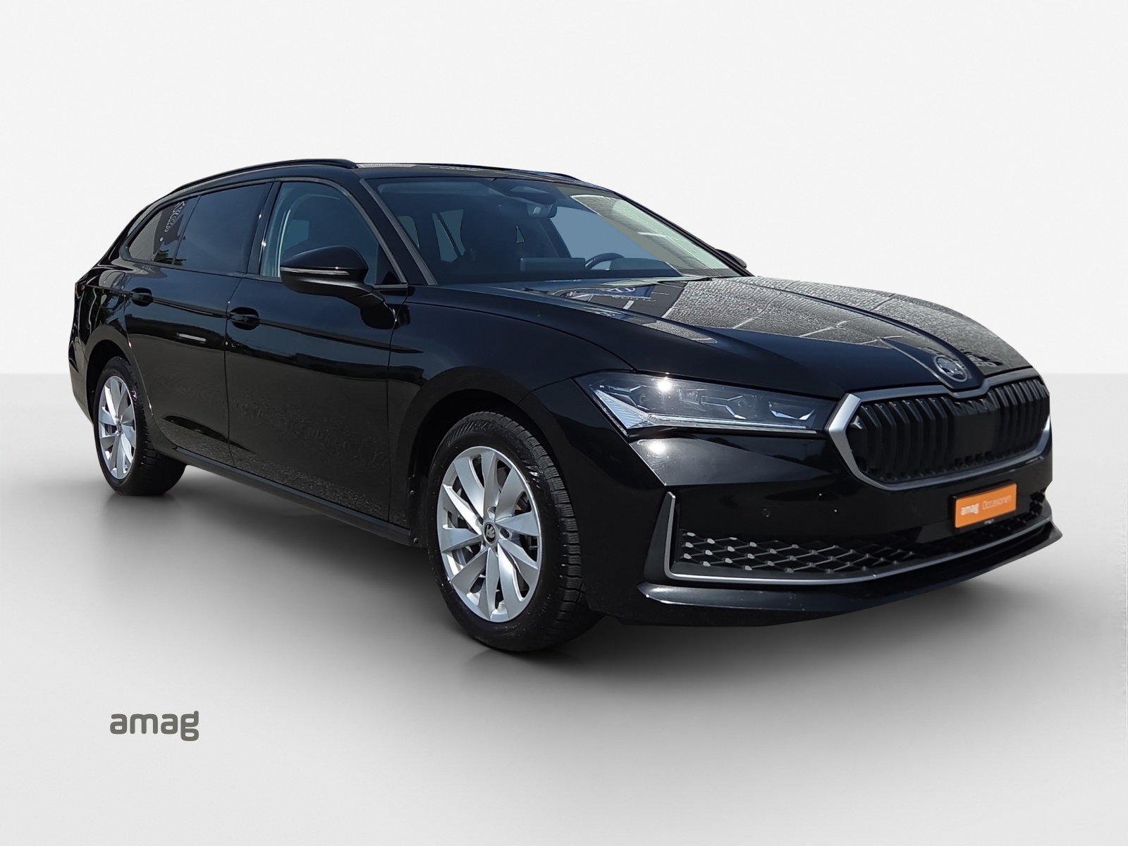 SKODA Superb Combi 2.0 TDi Selection 4x4 DSG-image-5