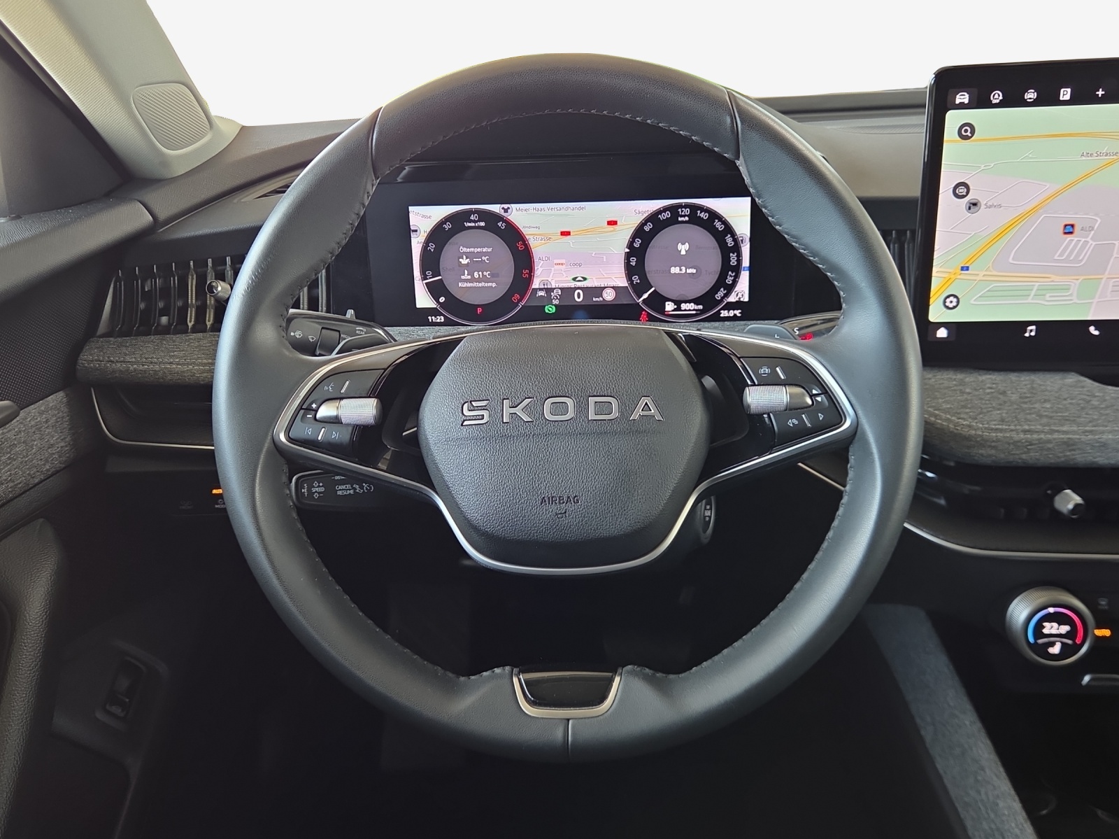 SKODA Superb Combi 2.0 TDi Selection 4x4 DSG-image-9