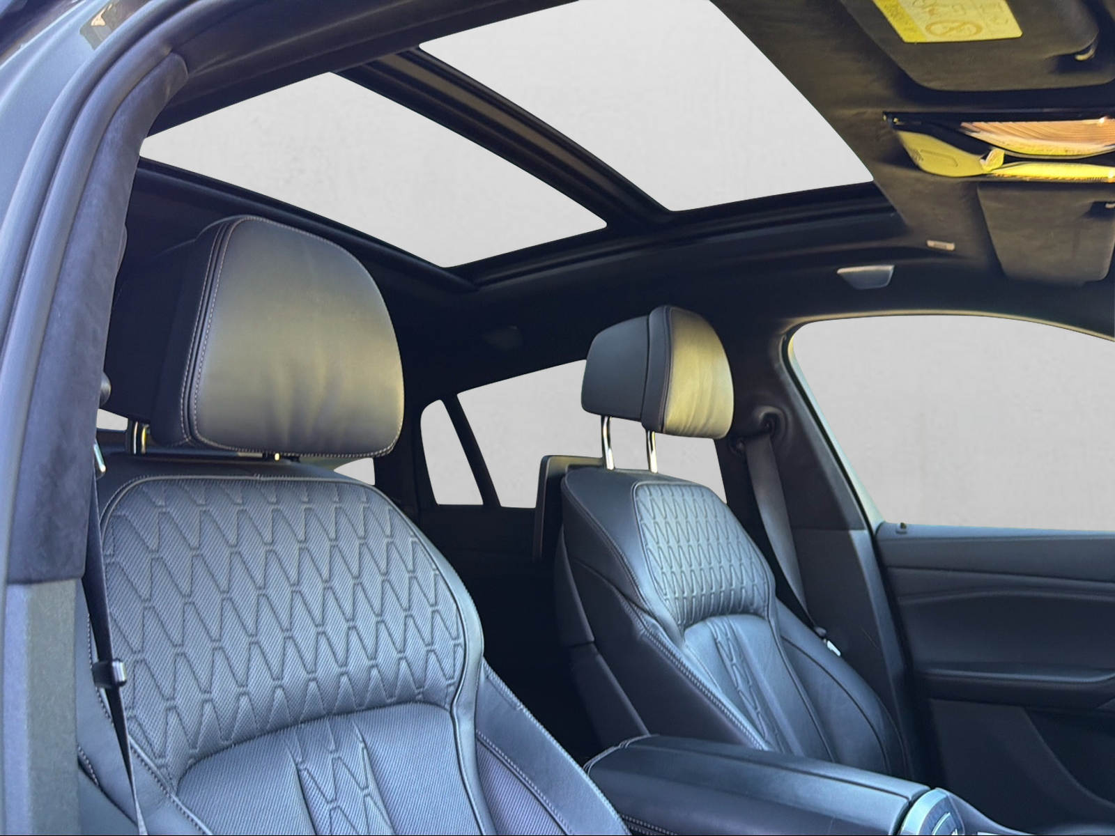 BMW X6 M50i Steptronic-image-13