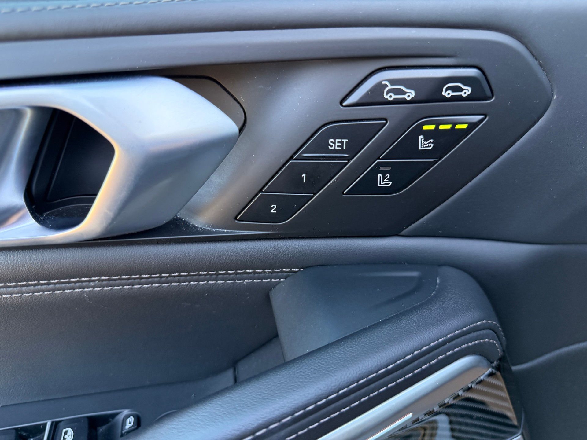 BMW X6 M50i Steptronic-image-18