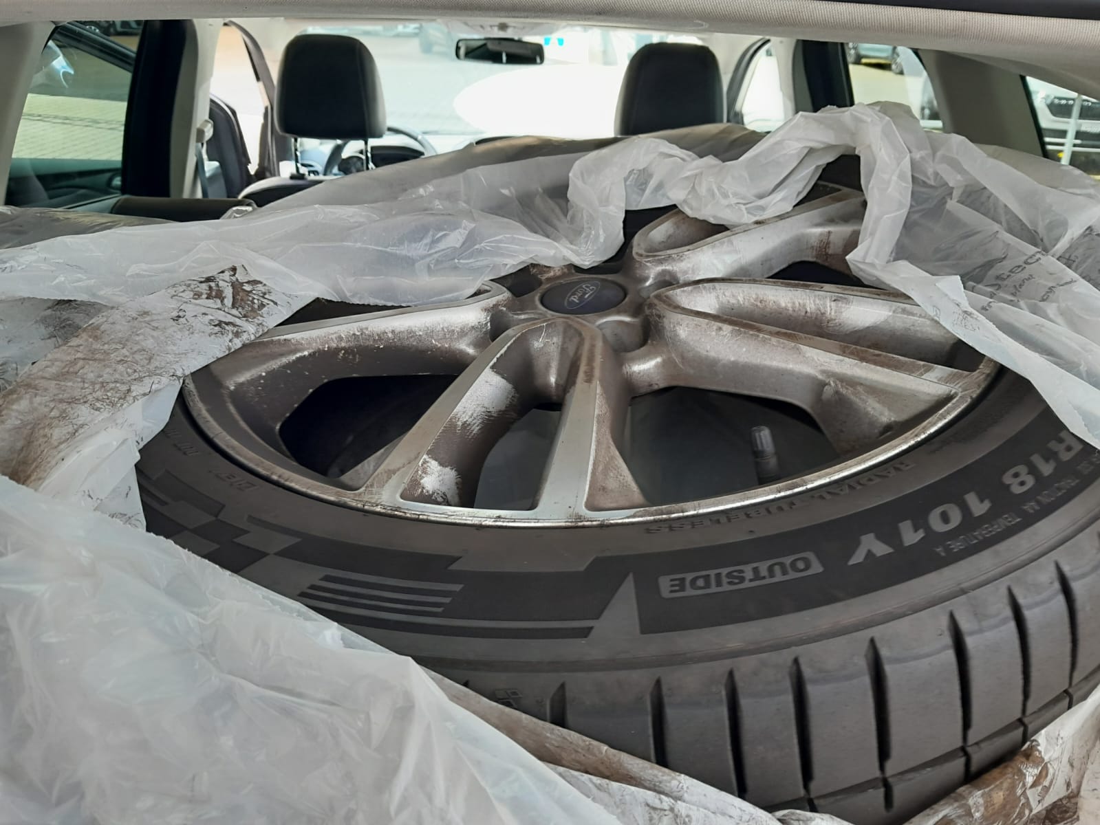FORD Kuga 1.5 SCTi Titanium 2WD-image-9